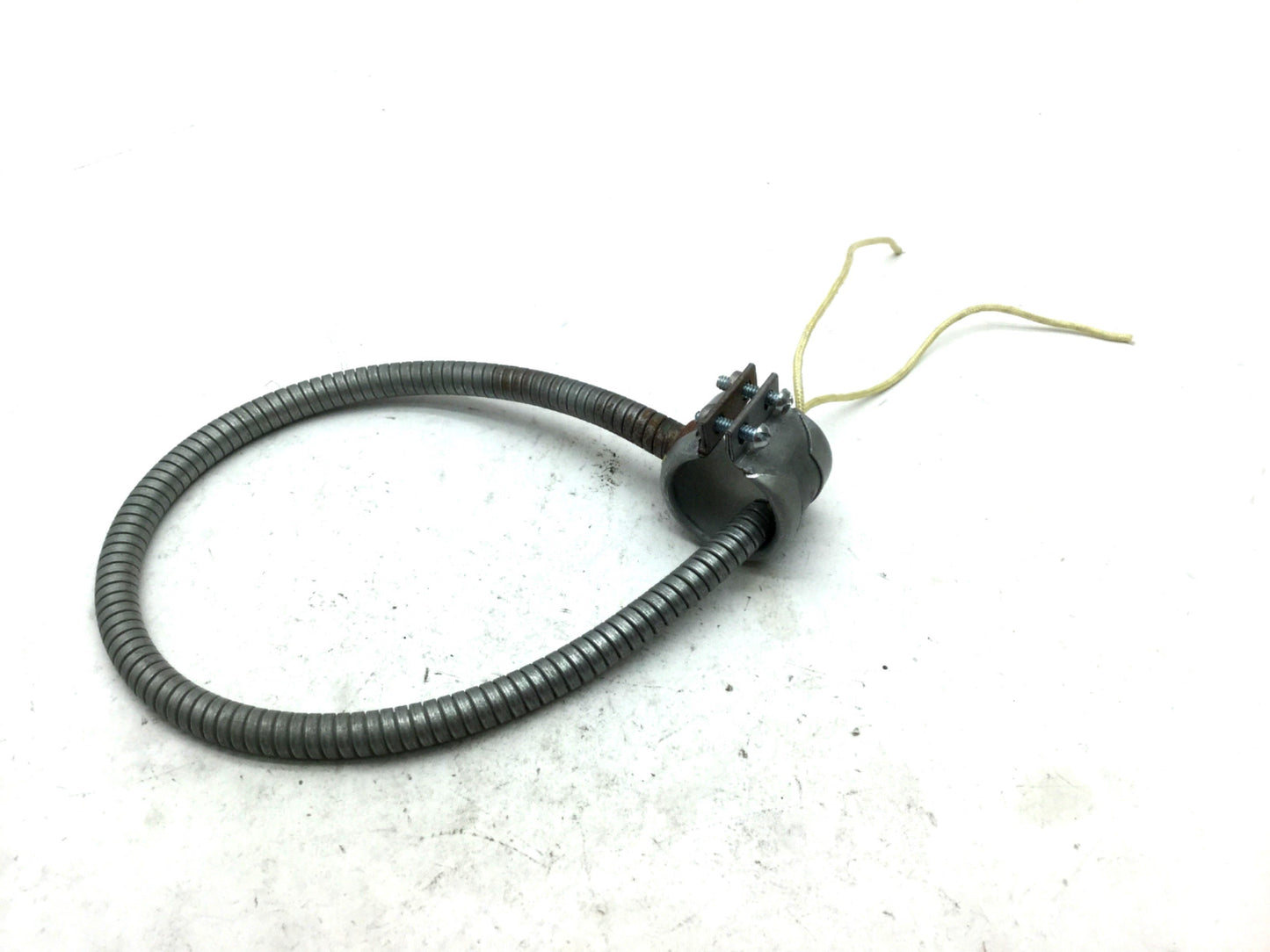 Used IHCO A 77606 Nozzle Heater Band, 240V 125W, ID: 1", OD: 1.3", W: 1"