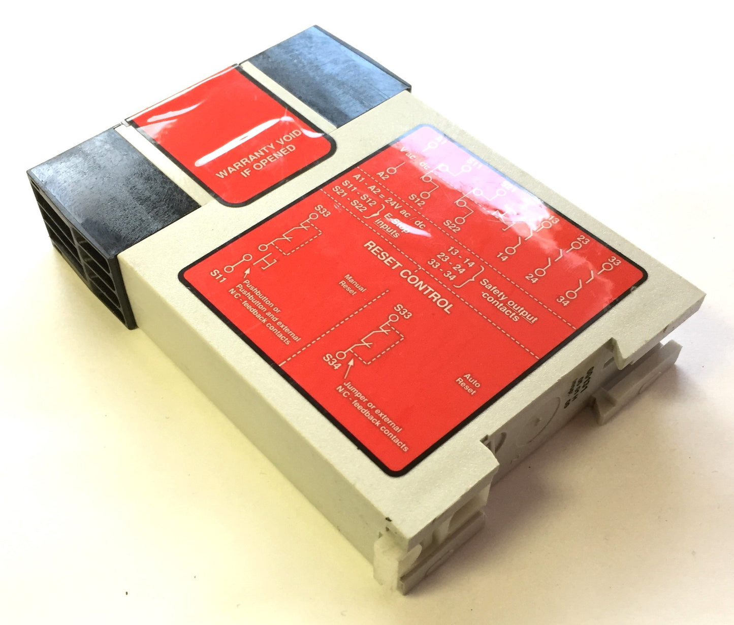 Used Banner ES-FA-9AA Emergency E-Stop Safety Relay Module 24VAC/DC, 3 N/O Contacts