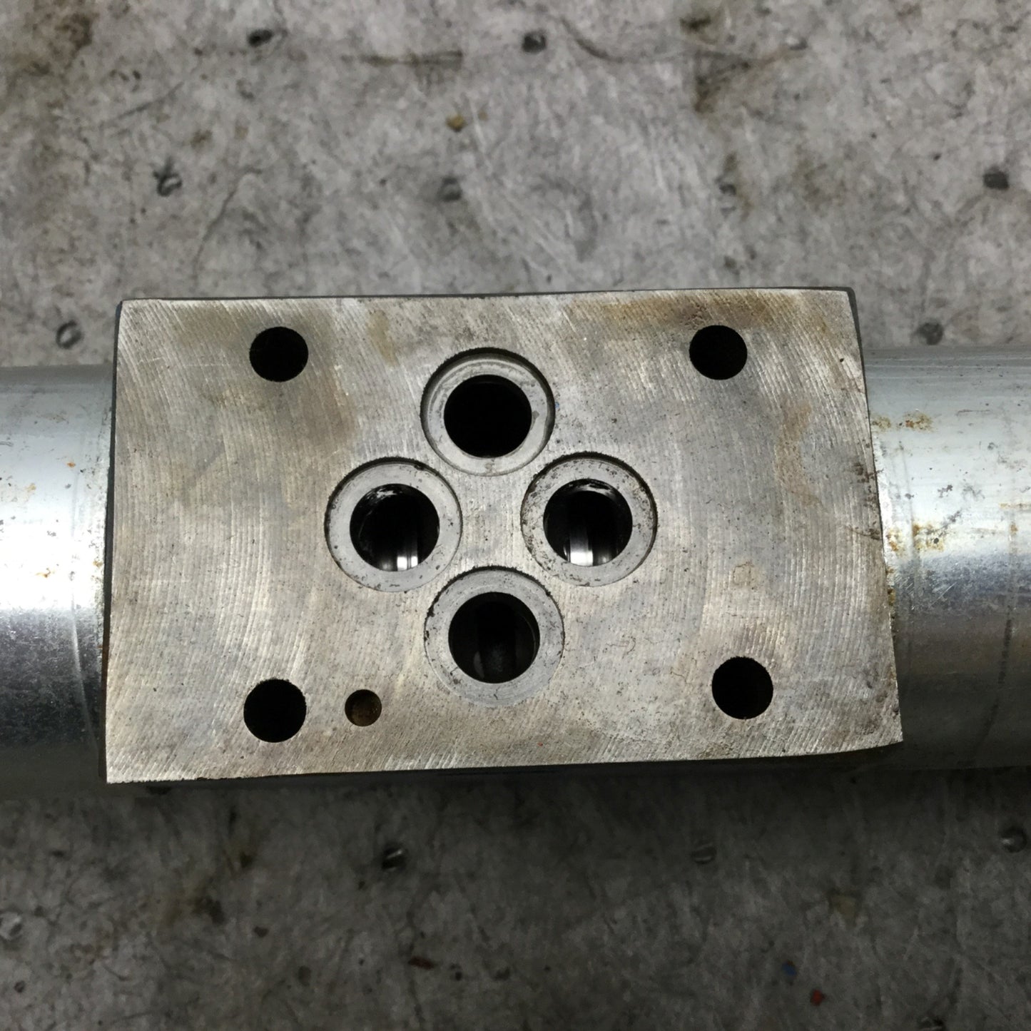Used Arburg Bosch 4WE 6 X38-61/EG24N9K4/T07 SO9 4-Way Directional Control Spool Valve