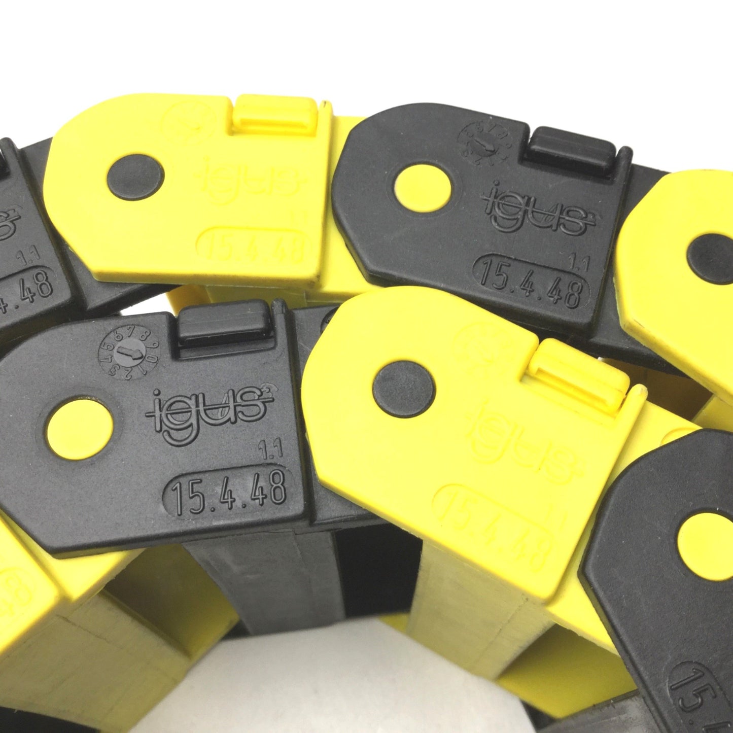 Used Igus 15.4.48 Energy Chain, Dimensions: 32"(L) x 2-3/8"(W) x 15/16"(H), 28 Links