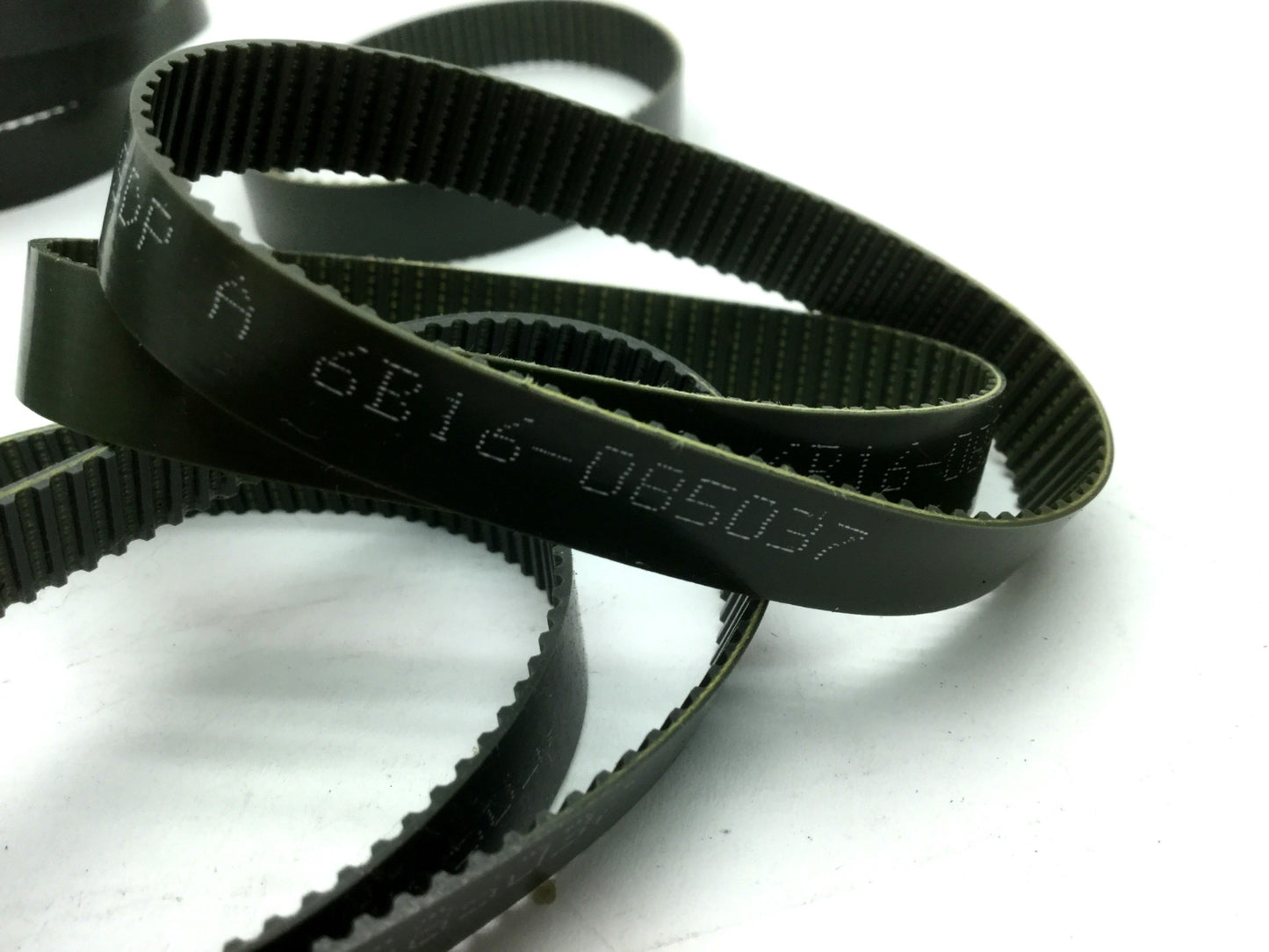 New Lot of 17 New SDPA 6B16-085037 Timing Belt 85 Teeth W: 0.375" L: 6.8"