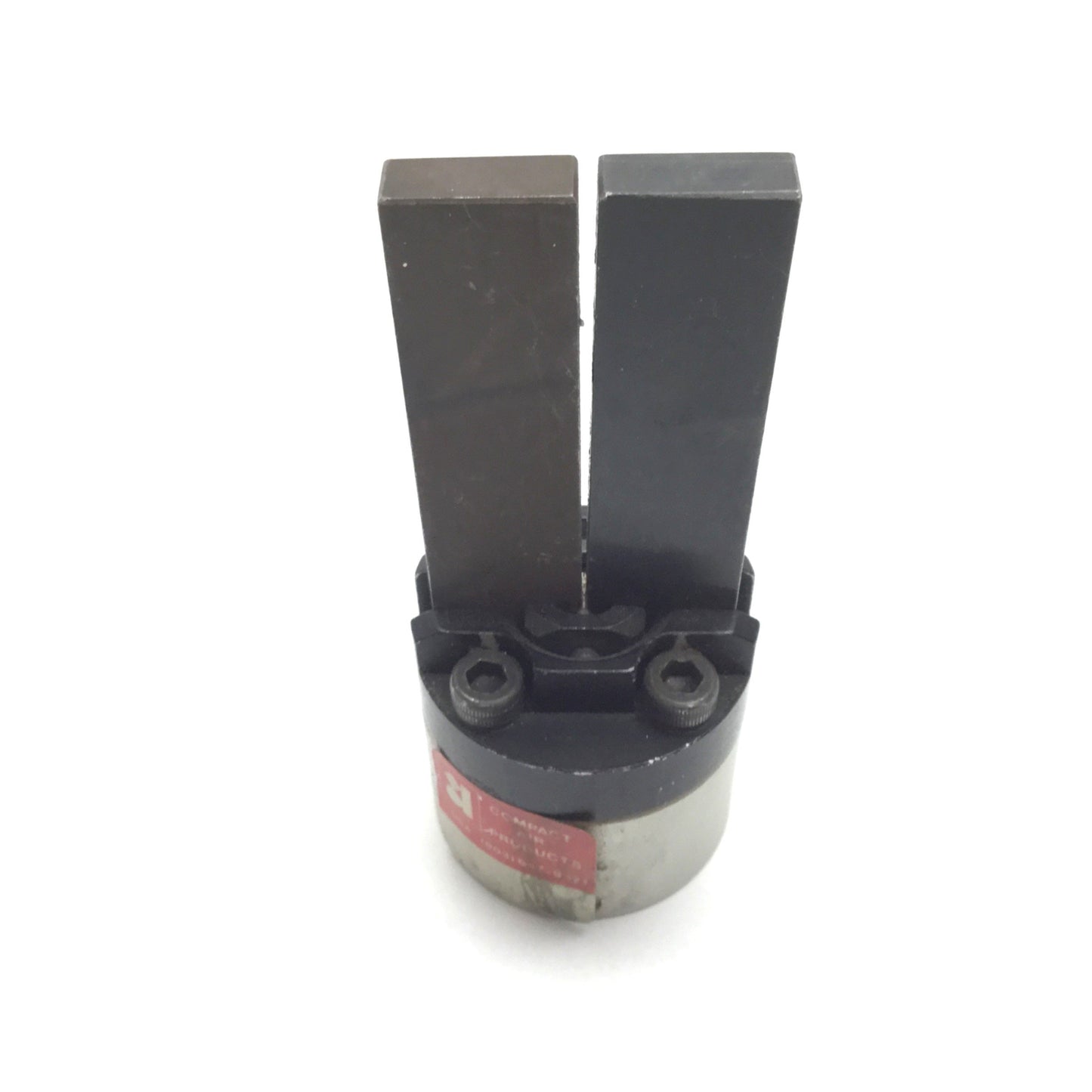 Used Compact Air Products RG072-2 Angular Motion Gripper, Bore: 0.75", Stroke: 28°