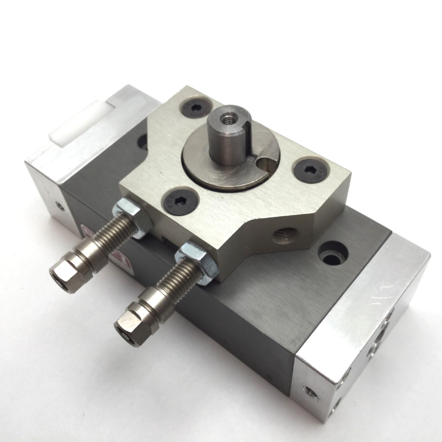 Used Barrington Automation RD-2 Rotary Drive Actuator, Range: 0-180°, Bore: 0.75"