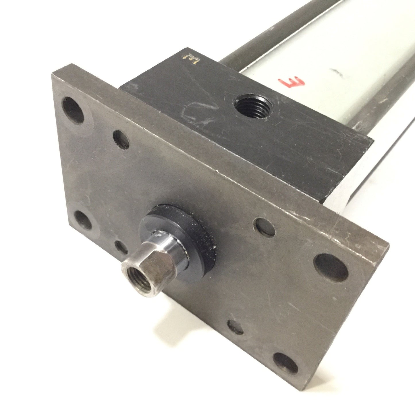 Used Norgren CE15A-D04-AM100 Pneumatic Cylinder, Bore: 2.5", Stroke: 15", 1/4" NPT