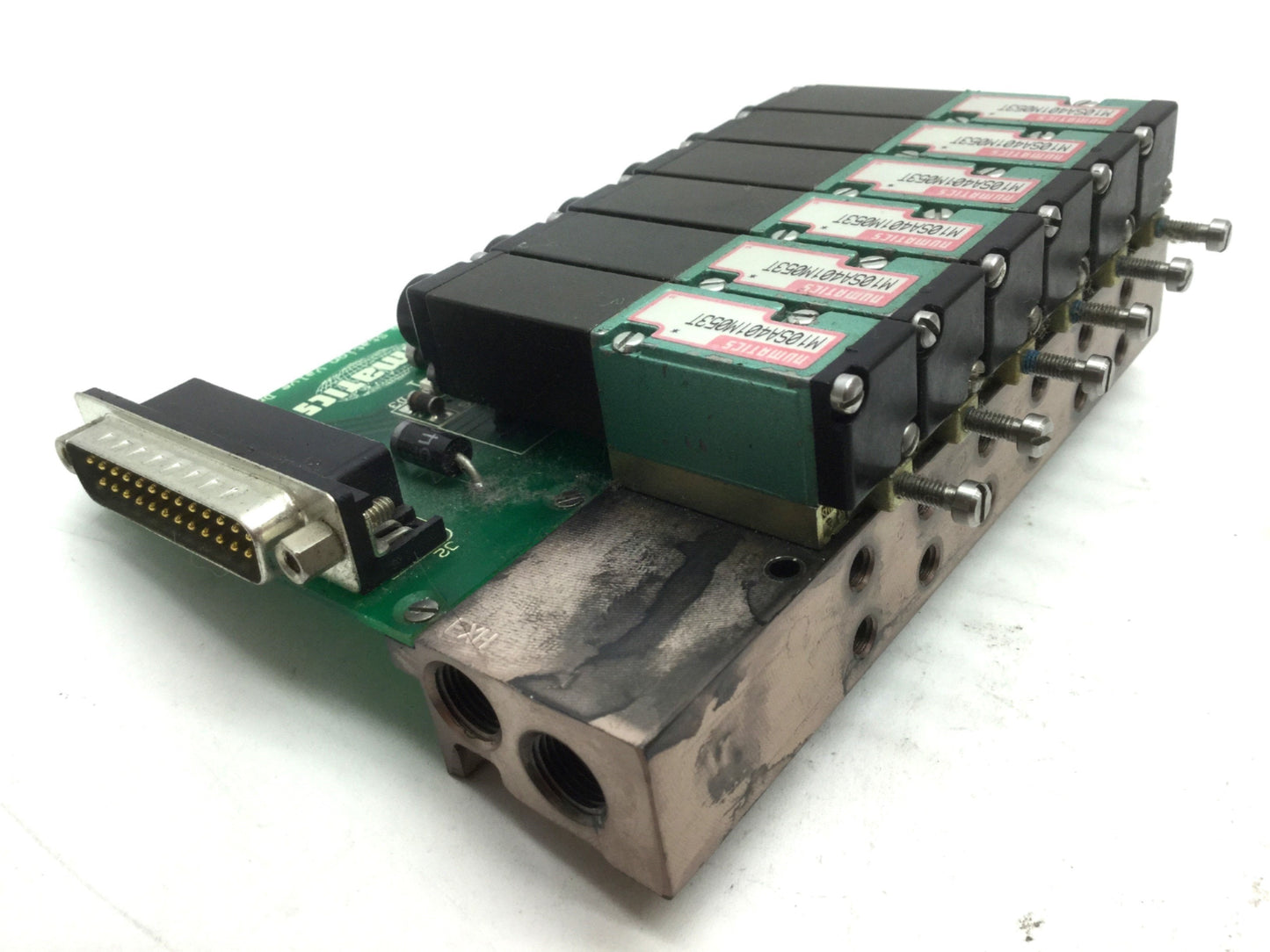Used Manifold of 6 Numatics M10SA401M053T Solenoid Valves 10-32UNF 24VDC