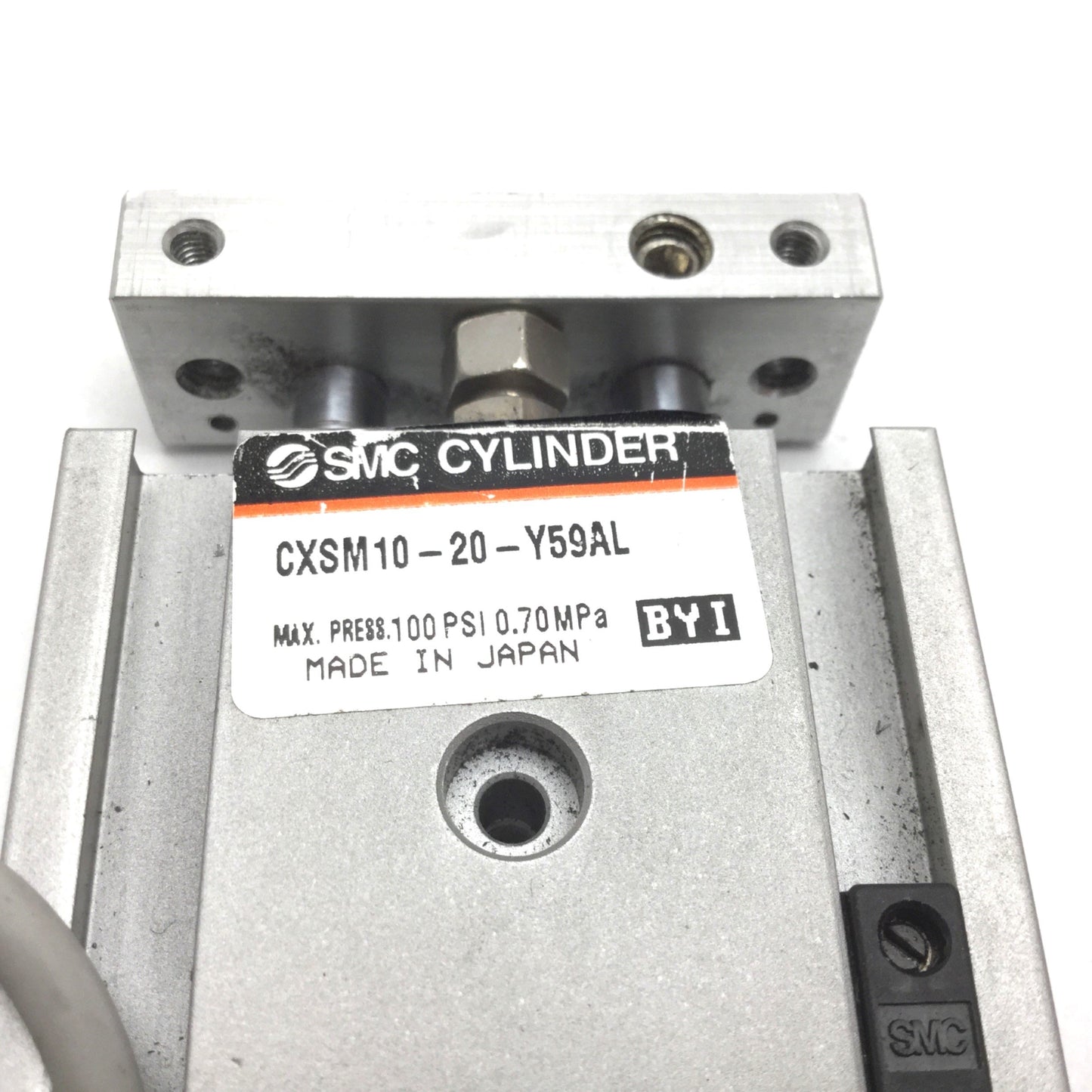 Used SMC CXSM10-20-Y59AL Dual Rod Cylinder, Bore: 10mm, Stroke: 20mm, With 2x Sensors