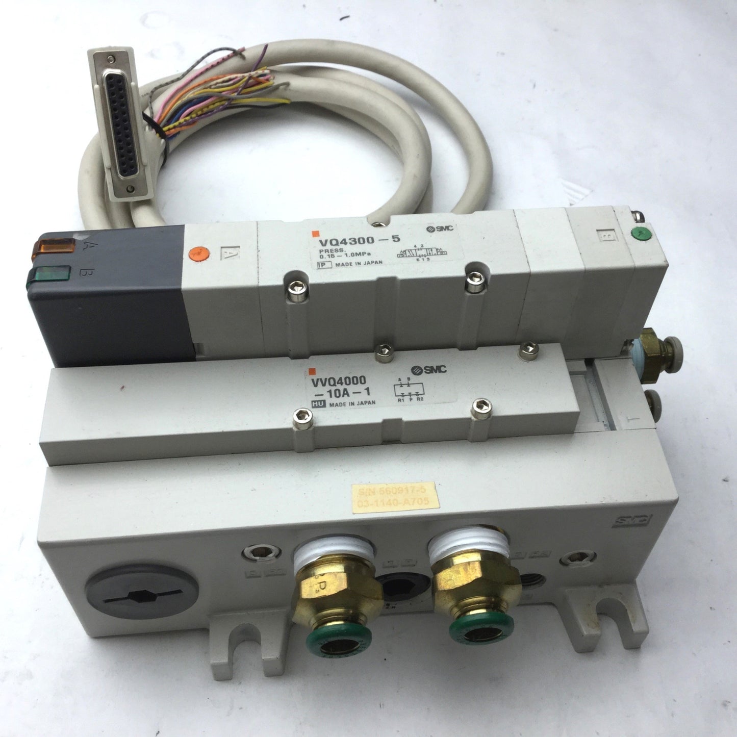 Used Manifold SMC VQ4300-5 Solenoid Valve VVQ4000-10A-1 Throttle Valve Spacer, 5-Port