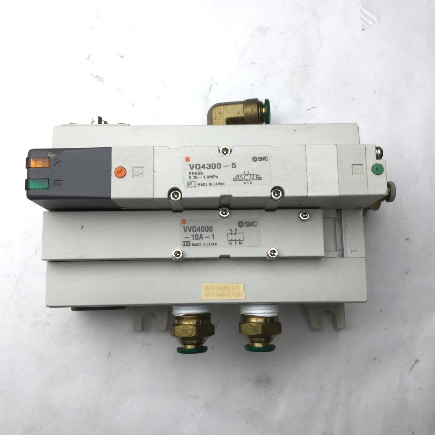 Used Manifold SMC VQ4300-5 Solenoid Valve VVQ4000-10A-1 Throttle Valve Spacer, 5-Port