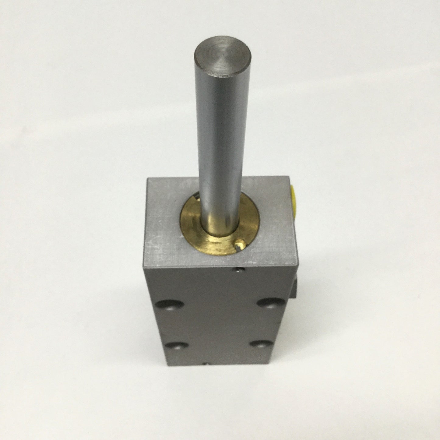 New – Open box Compact TCR25X30 90° Rotary Right Twist Clamp Cylinder 30mm Stroke, 25mm Bore