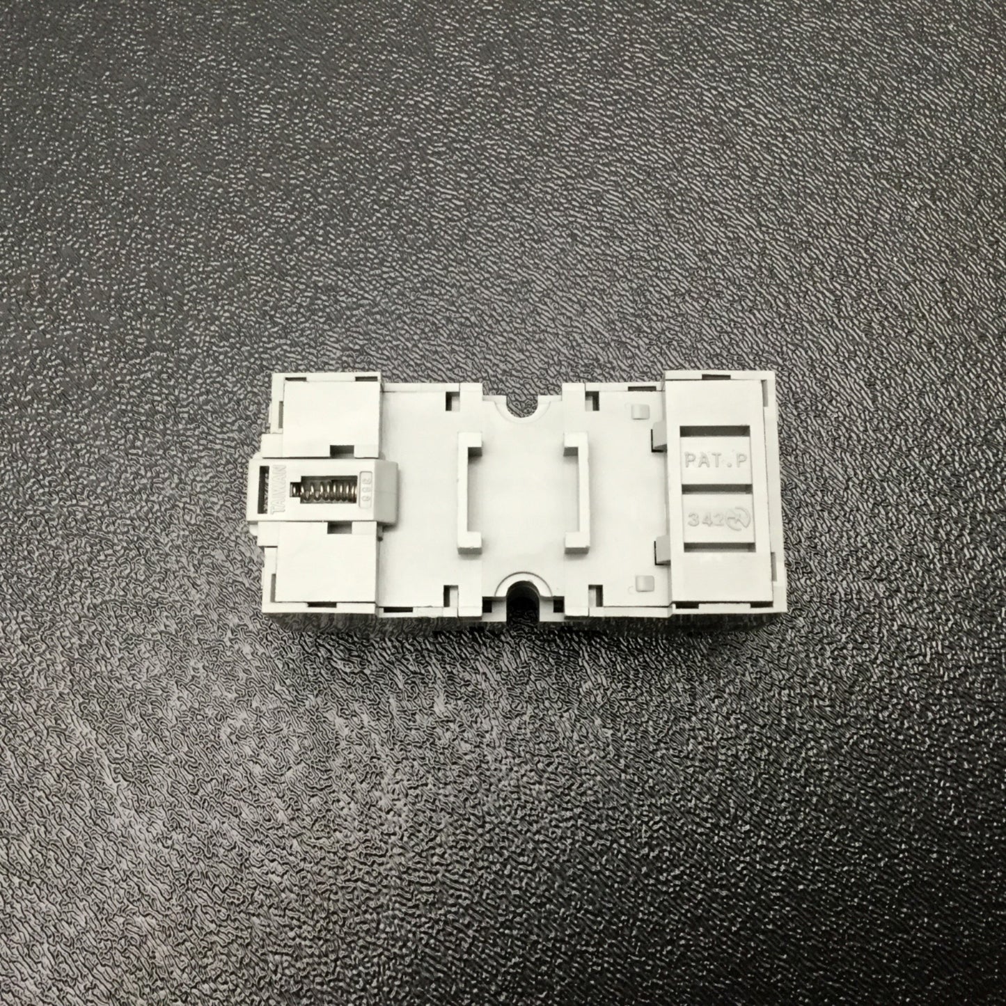 Used Lot Of 6 Dayton 2A584E Relay Socket Square Elevator 14-Pin, Rating: 7A @ 300VAC