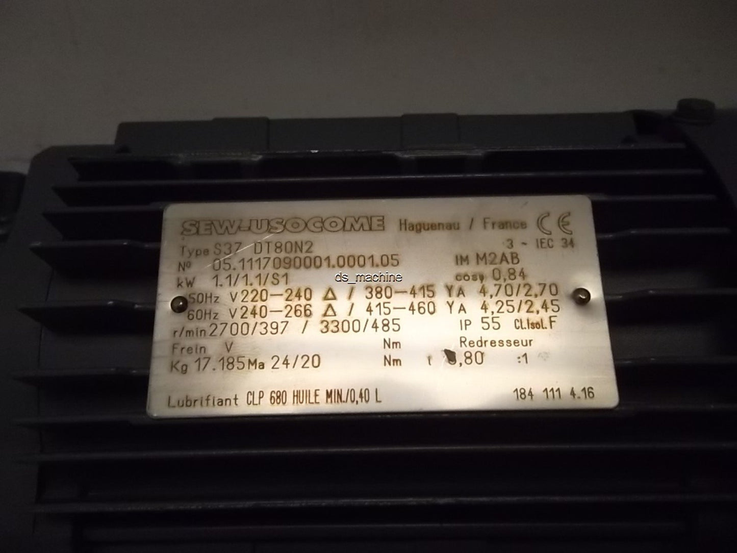 New Sew S37 DT80N2 Gearmotor 6.80:1 Ratio, 240V, 1.1KW, 2700RPM, 20mm-OD