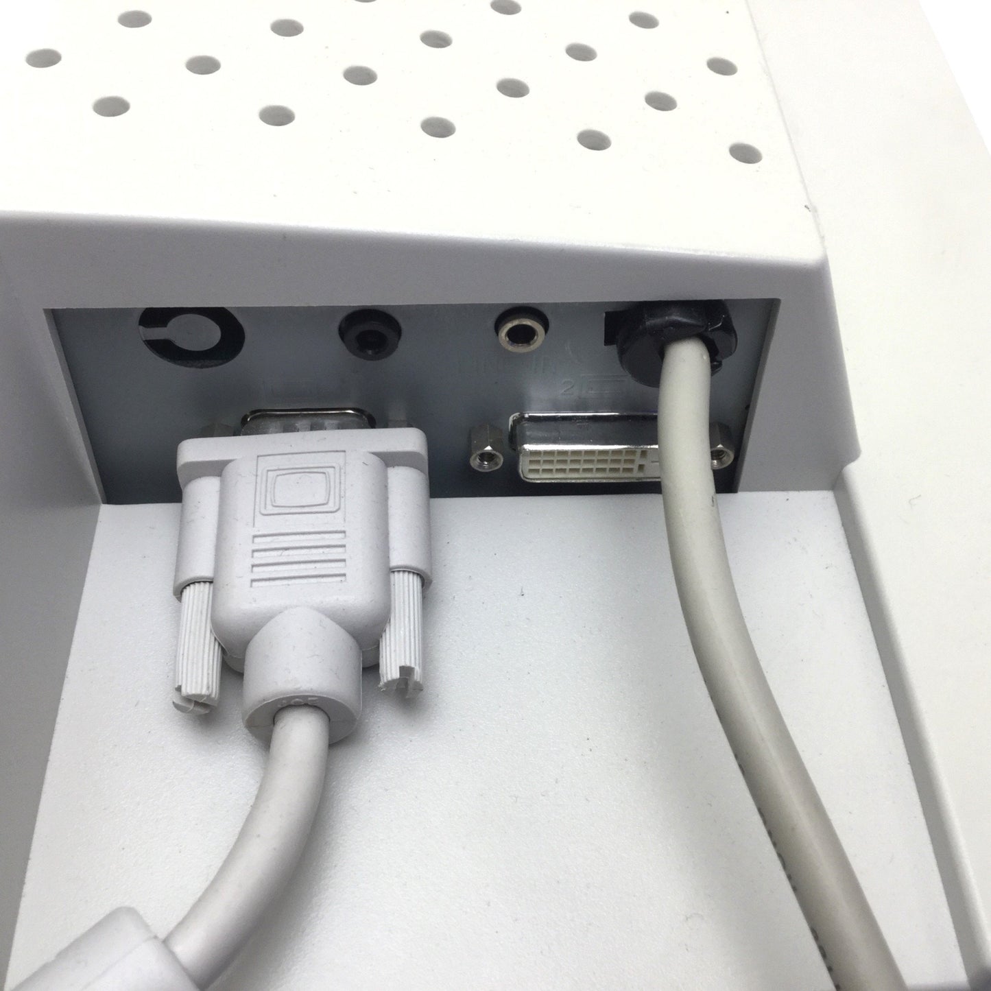 Used Planar CT1744N LCD Monitor 17.4" With 75 & 100mm VESA Mounting Brackets & Cords