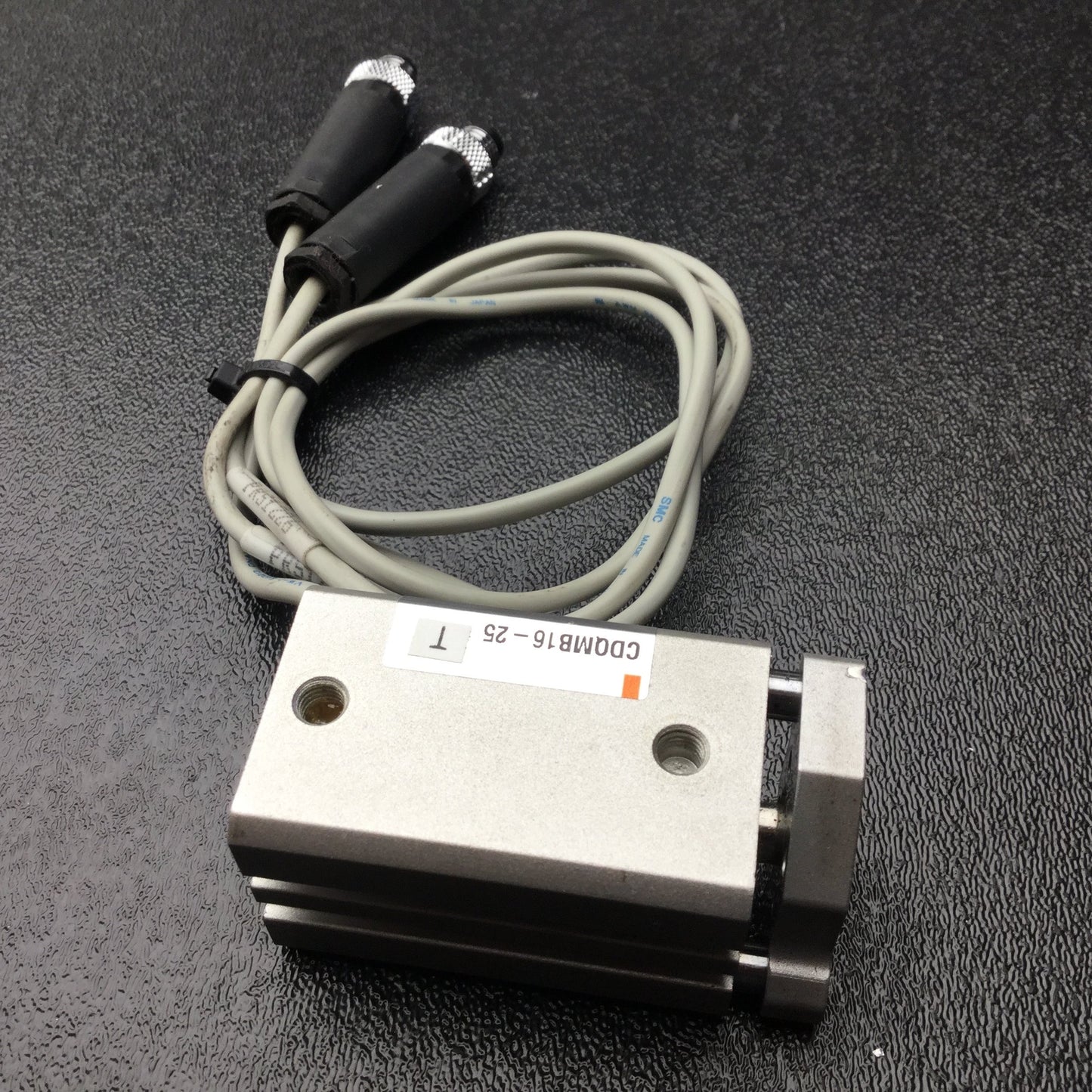 Used SMC CDQMB16-25 Compact Guide Rod Cylinder, Bore: 16mm, Stroke: 25mm, 1.0MPa