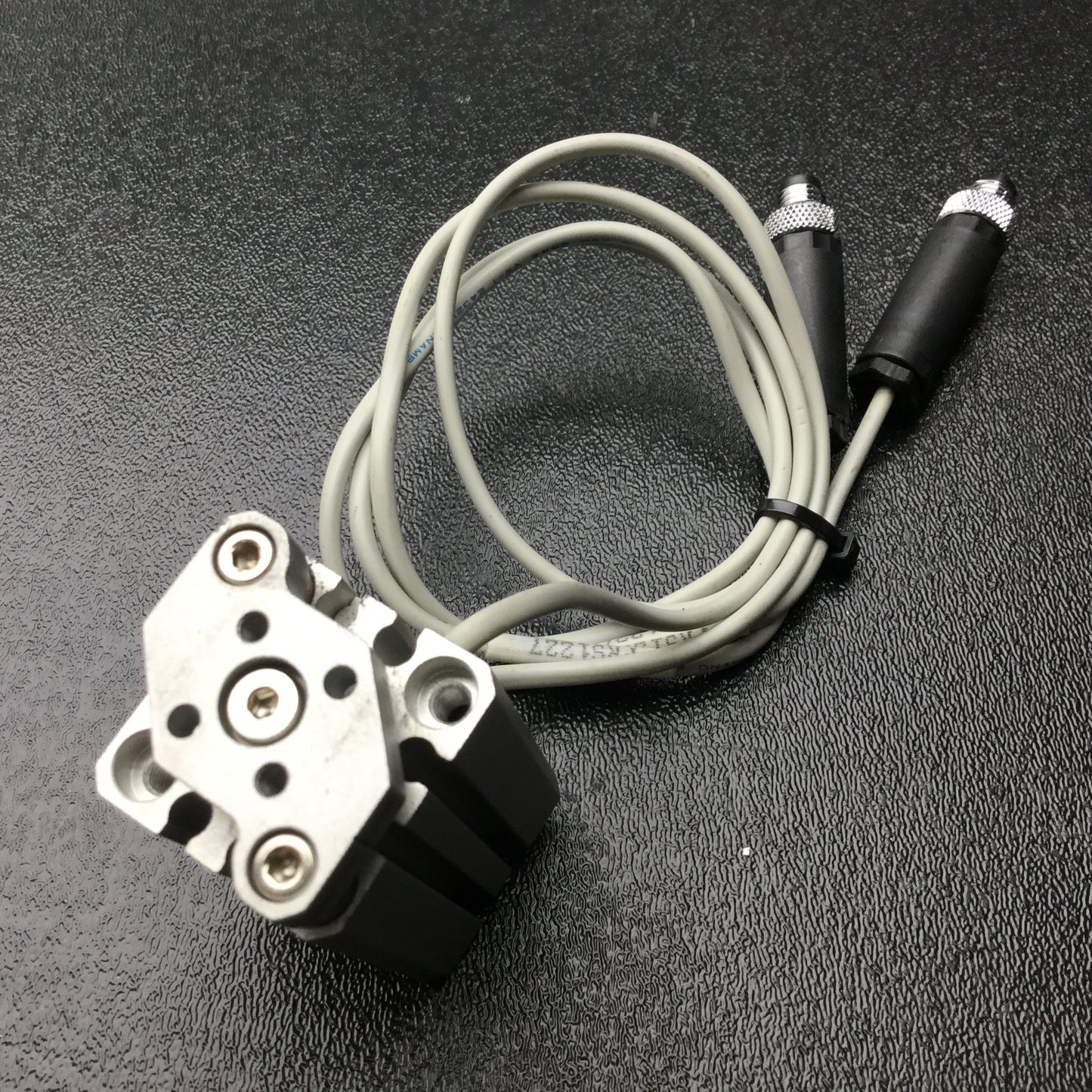 Used SMC CDQMB16-25 Compact Guide Rod Cylinder, Bore: 16mm, Stroke: 25mm, 1.0MPa