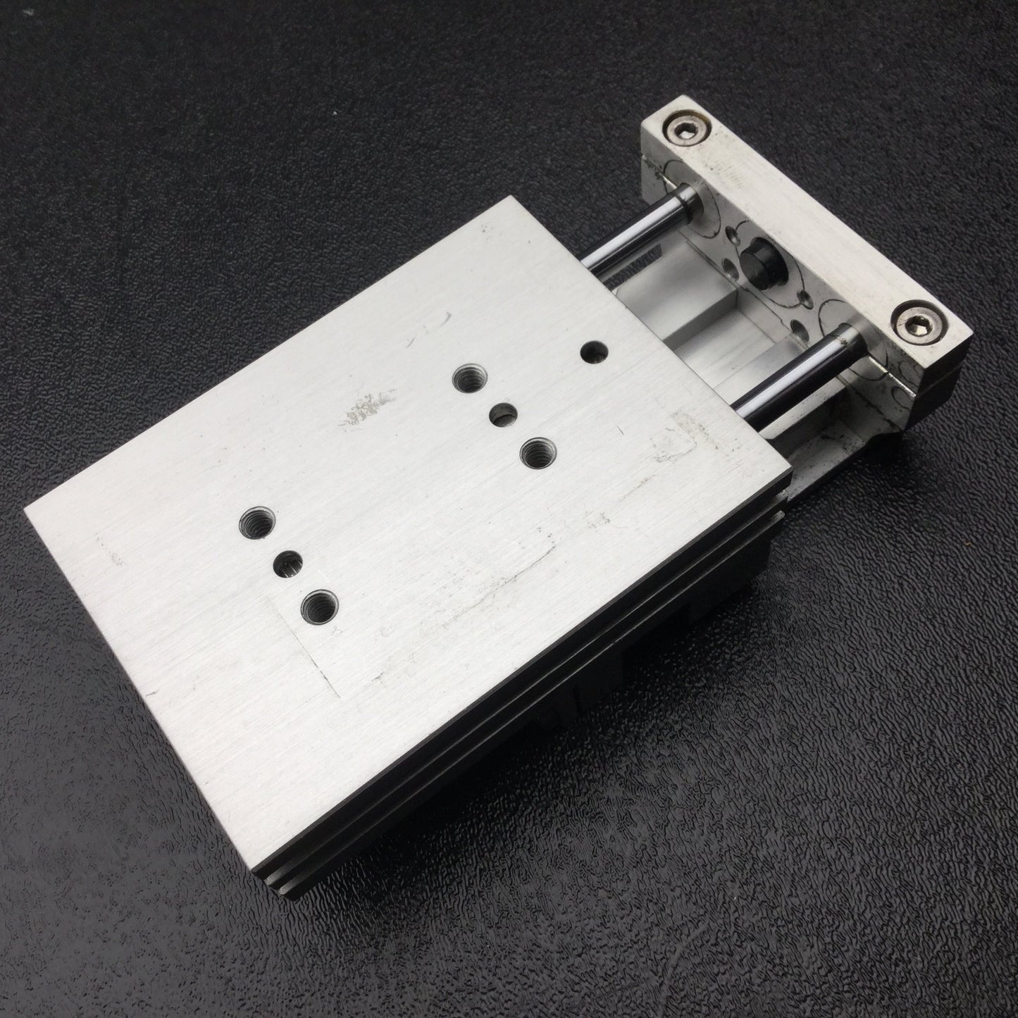 Used PHD STPD1 12X1-AE1-AR-J8-M Precision Pneumatic Actuator M5x0.8 10-32 Stroke: 1"