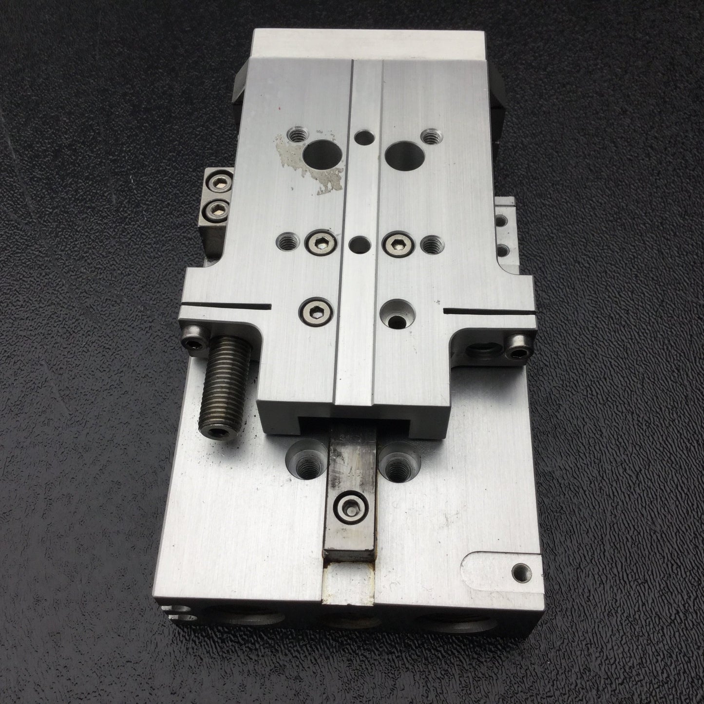 Used PHD STPD1 12X1-AE1-AR-J8-M Precision Pneumatic Actuator M5x0.8 10-32 Stroke: 1"