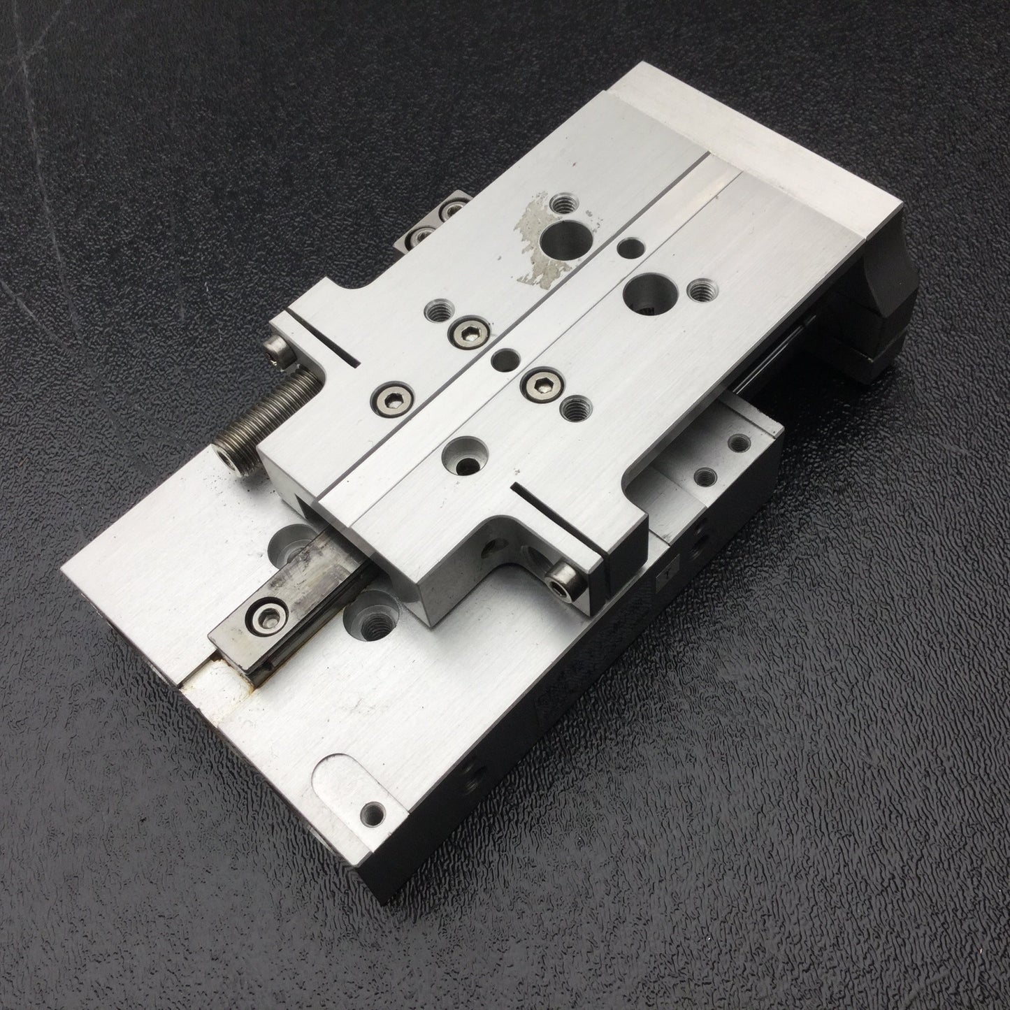 Used PHD STPD1 12X1-AE1-AR-J8-M Precision Pneumatic Actuator M5x0.8 10-32 Stroke: 1"