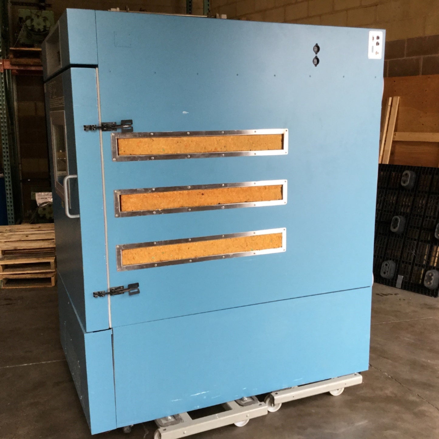 Used Cincinnati Sub-Zero ZH-32-2-2-H/AC Environmental Test Chamber -40°C To 190°C