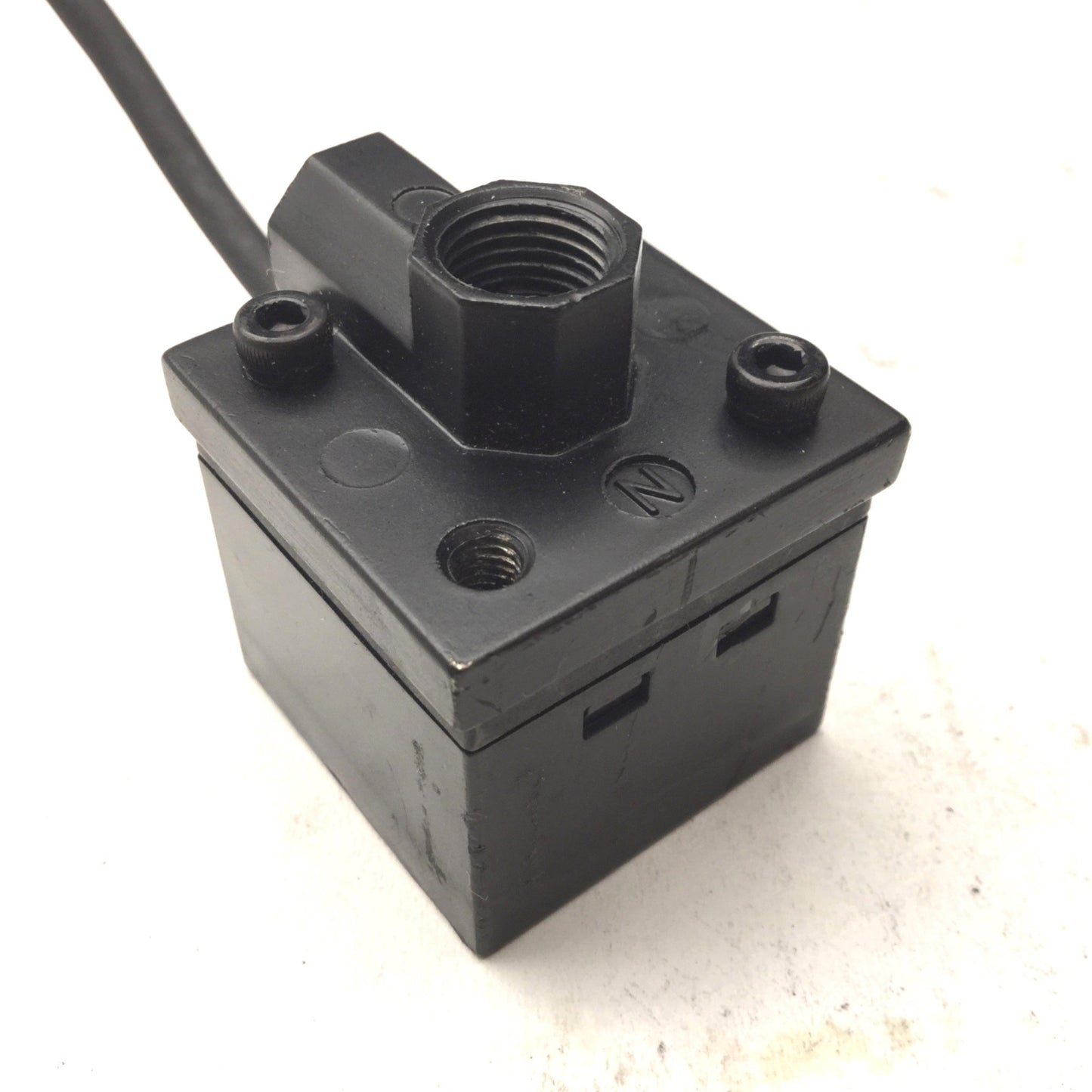 Used Sunx DP2-20F-P Digital Vacuum Switch, w/ LED Display, 12 to 24VDC PNP