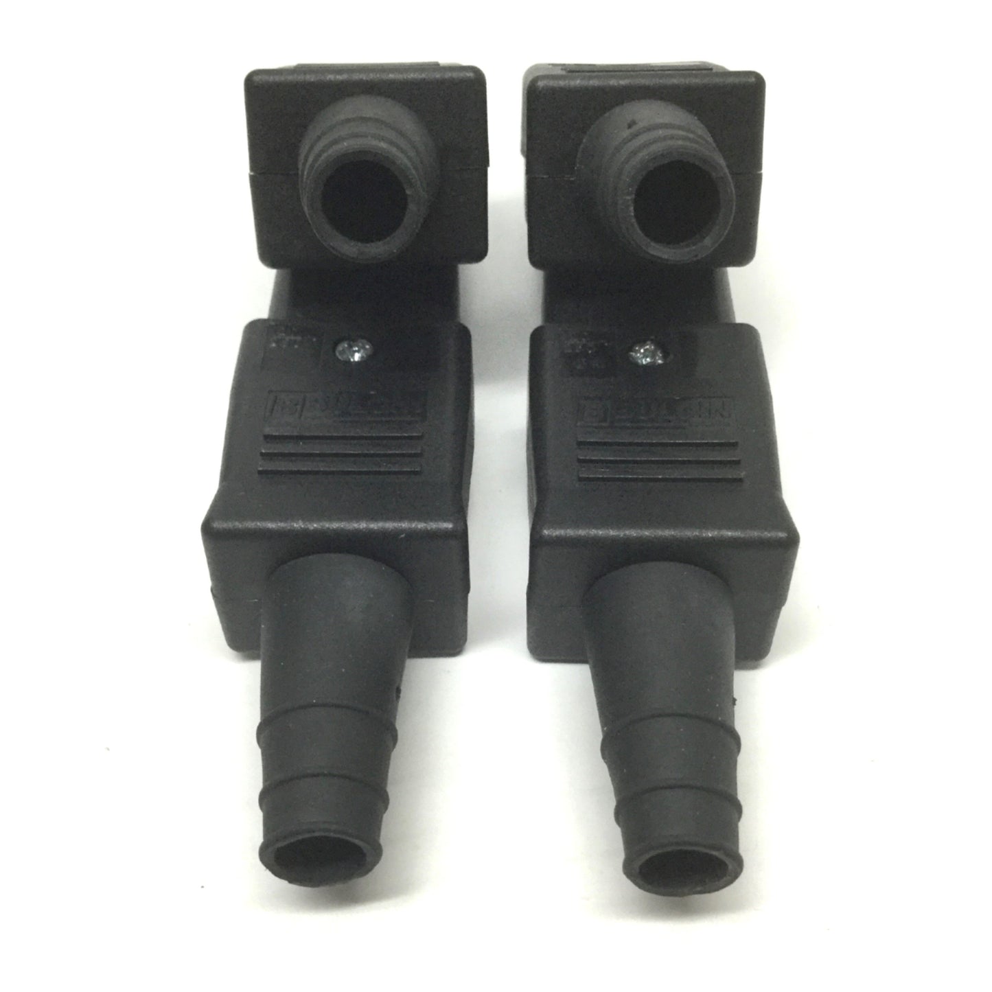 New Lot of 4 Bulgin PX0599 C19 Flex Connector Plug Straight Female 16A 250VAC 3-Pole