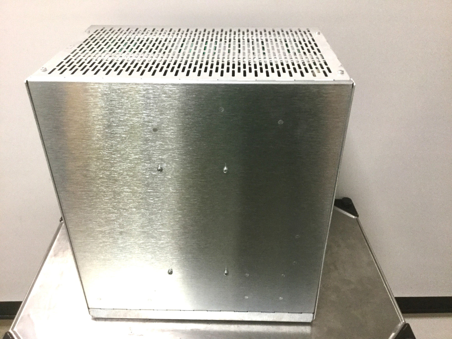 Used Adept MV-19 PLC Controller & Power Supply, 19-Slot, 240VAC