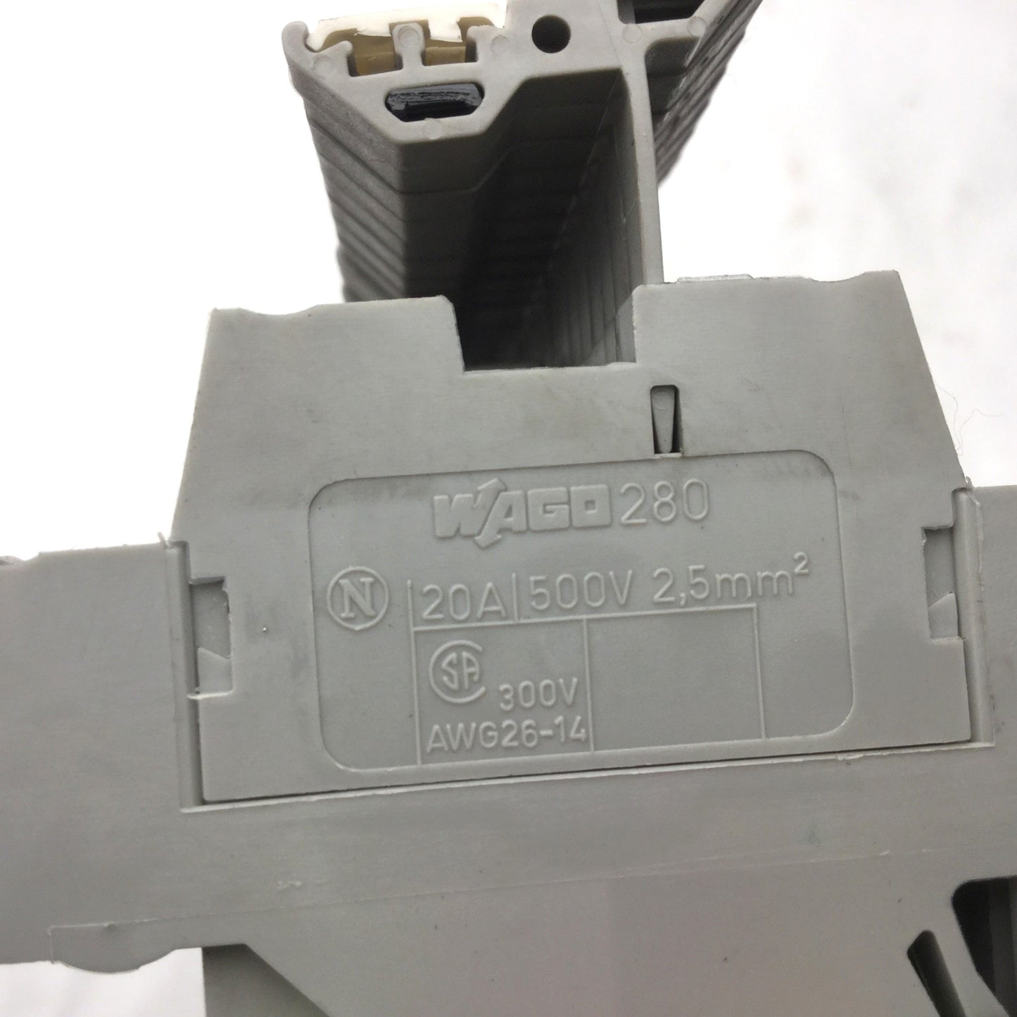 Used Lot of 34 Wago 280 Clamp Terminal Blocks, 300V, 20A, 26-14AWG, 2,5mm²