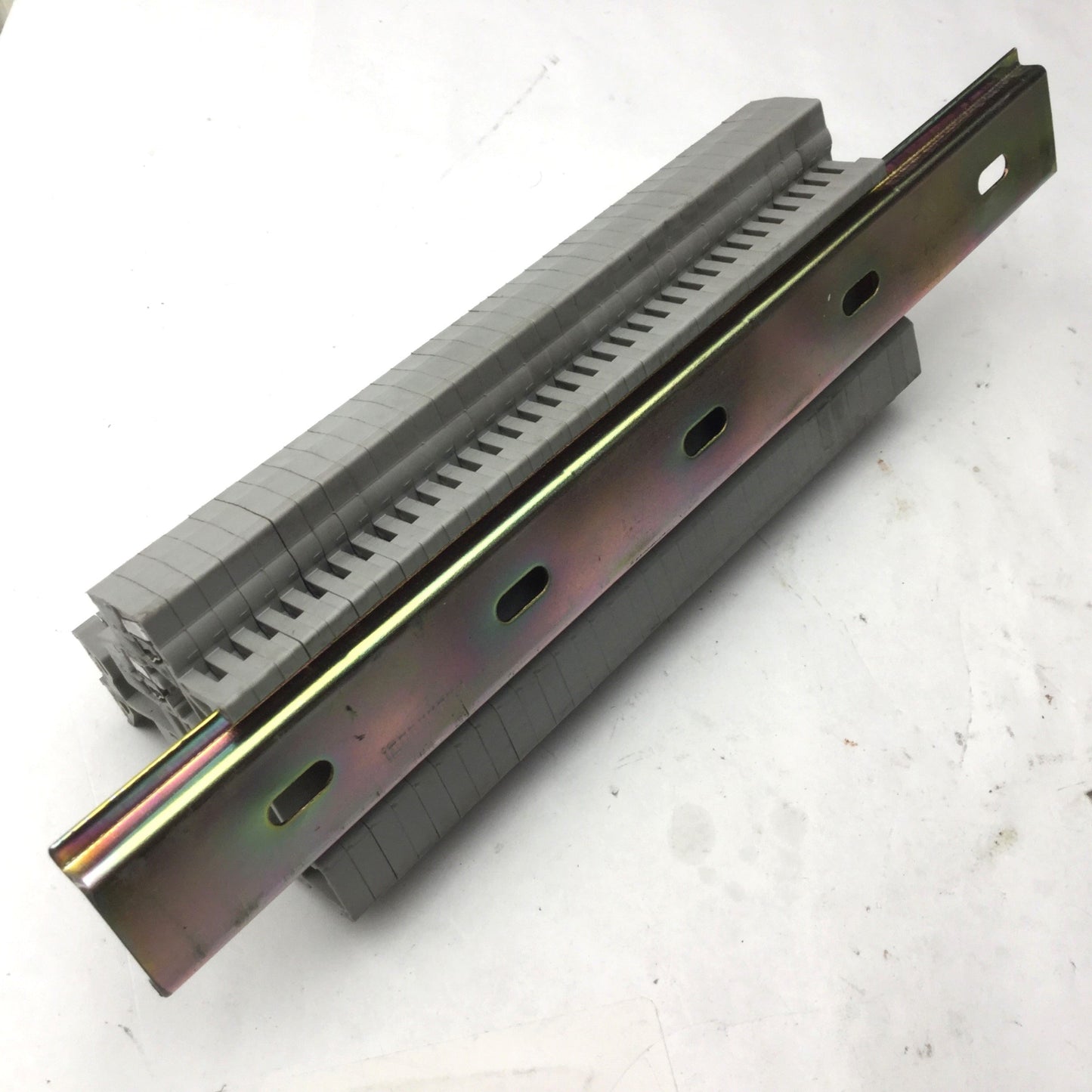 Used Lot of 34 Wago 280 Clamp Terminal Blocks, 300V, 20A, 26-14AWG, 2,5mm²