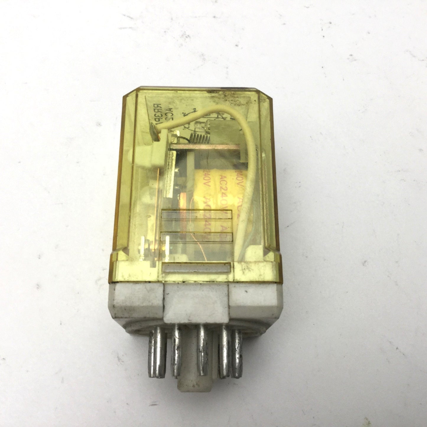 Used Lot Of 4 IDEC RR3PA-ULAC240V Ice Cube Relays Coil: 240VAC, Contacts: 10A, 11-Pin