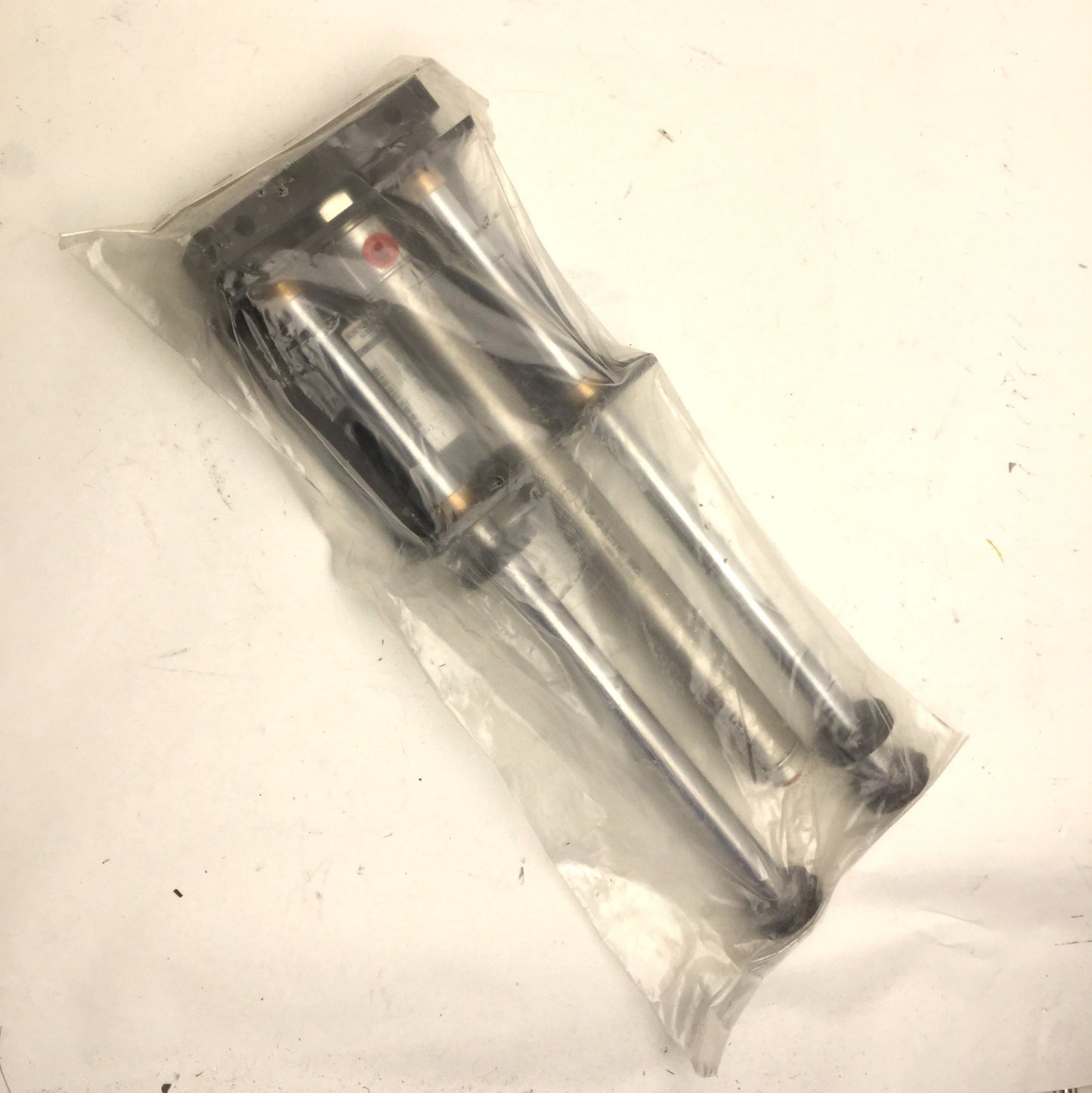 New – Open box Tolomatic CB17SK08 Rodless Cylinder, Stroke 8", Table 5" x 5", 1/8"NPT