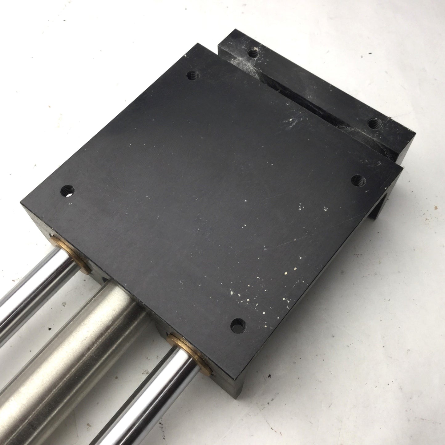 New – Open box Tolomatic CB17SK08 Rodless Cylinder, Stroke 8", Table 5" x 5", 1/8"NPT