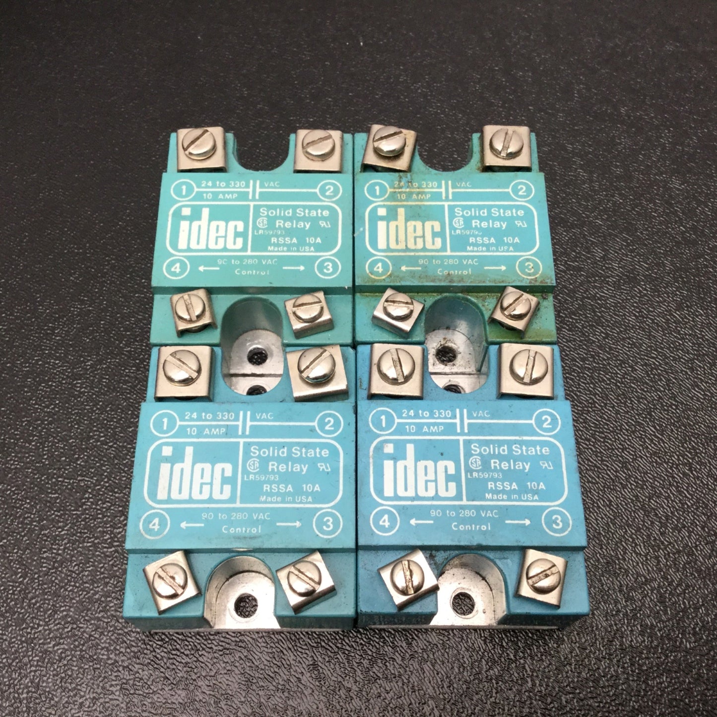 Used Lot Of 4 Idec RSSA-10A Solid State Relays Output: 24-330VAC Control: 90-280VAC