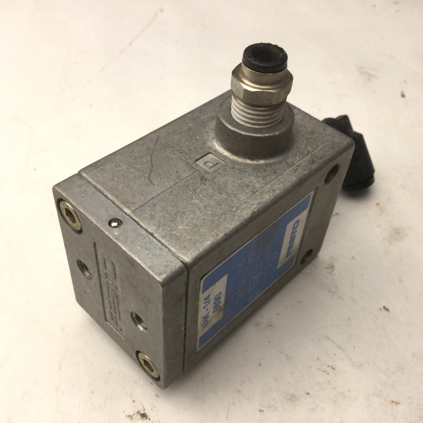 Used Festo 6890 VAK-1/4 Vacuum Generator, 21-145PSI, G1/4, 80% Max Vacuum