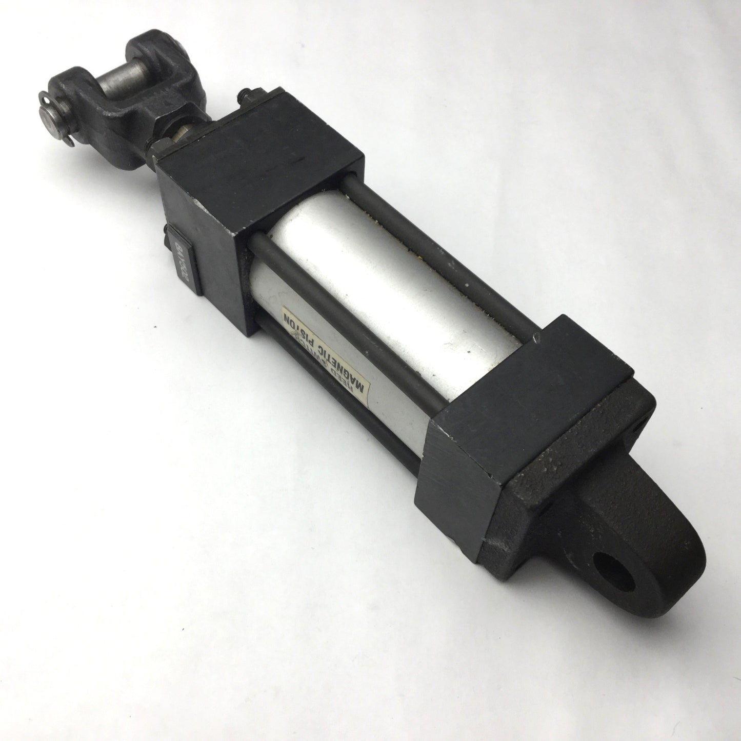 Used Milwaukee Cylinder LSV-62 1 1/2 X 2 Double Acting Cylinder, 2" Stroke, 1/4"NPT