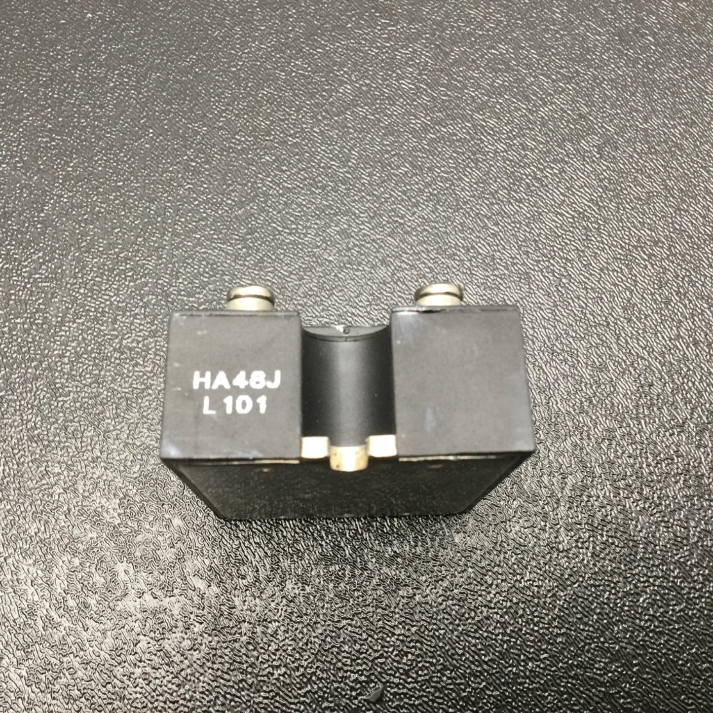 Used Lot Of 2 Crydom A4825 Solid State Relays Output: 280/480V~ 25A Control: 90-280V~