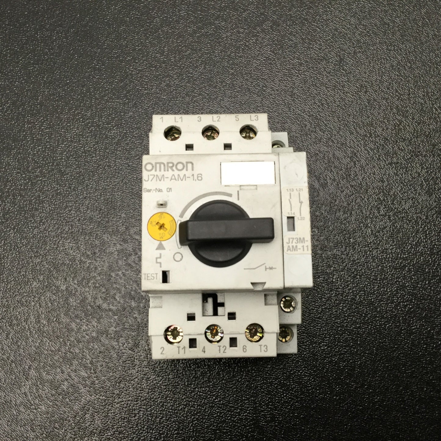 Used Omron J7M-AM-1.6 Motor Protection Circuit Breaker W/ J73M-AM-11 Aux Contact 1.6A