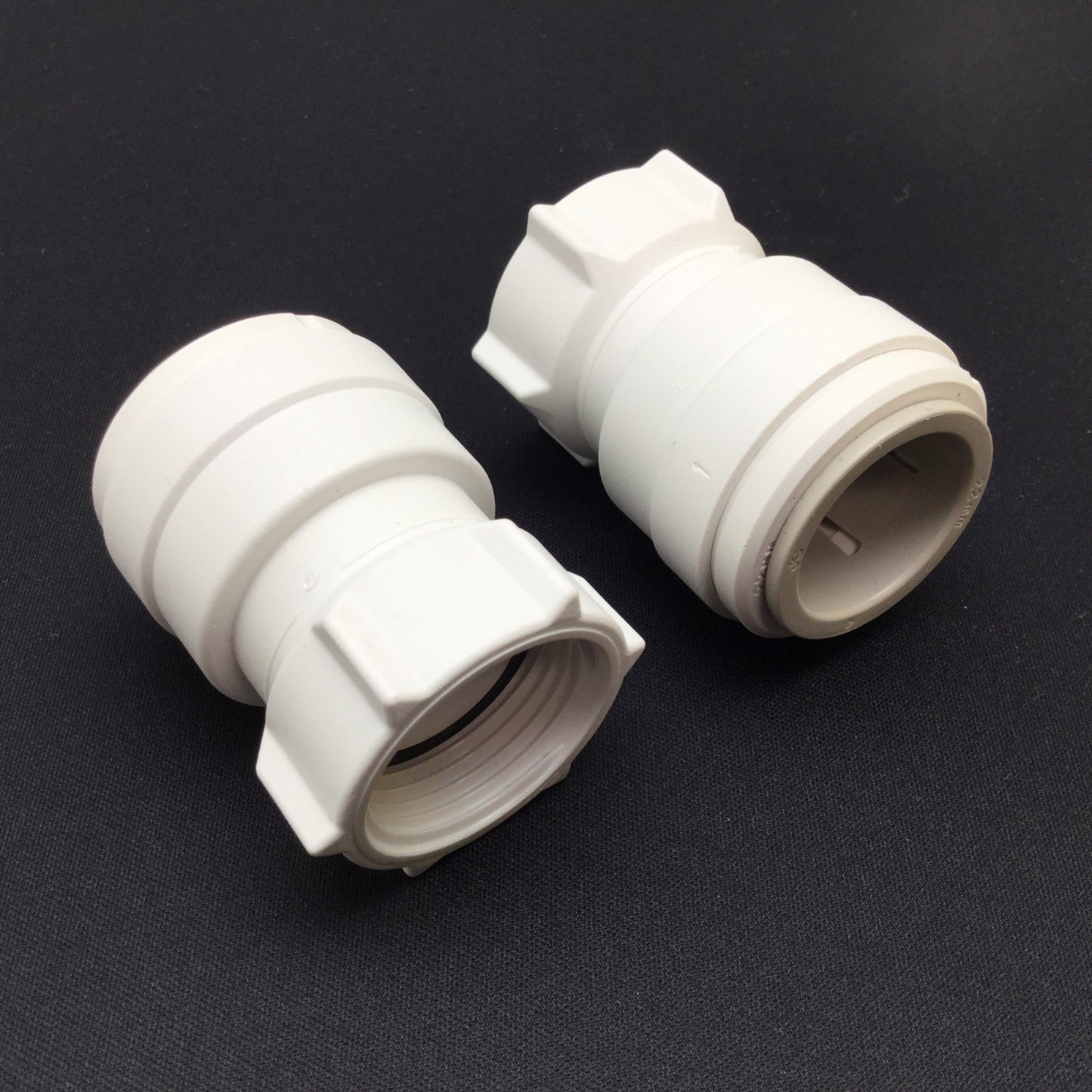 New – Open box Lot of 2 John Guest 22mm Push-Fit to G3/4 Thread Adapter Fitting, PSU