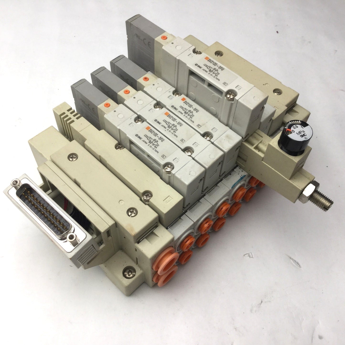 Used Bank of 5 SMC SV2100-5FU Solenoid Valves, 5-Port, 2-Position *Broken Connection*