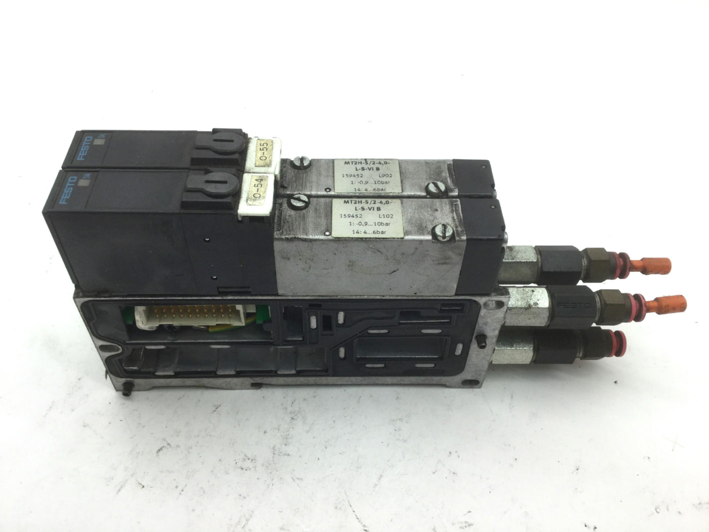 Used 2x Festo MT2H-5/2-4.0-L-S-VI Solenoid Valves On Festo VIGM-03-4.0 Manifold Block