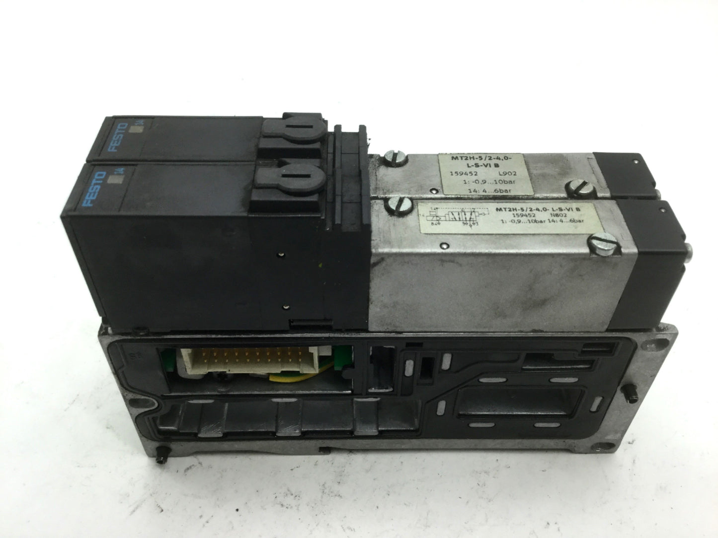 Used 2x Festo MT2H-5/2-4.0-L-S-VI Solenoid Valves, On VIGM-03-4.0 Manifold Block