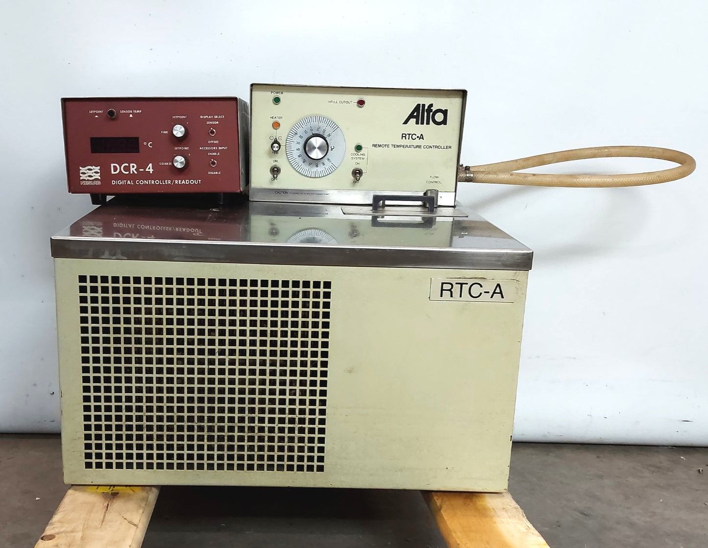 Used Neslab 600183 Alfa RTC-A Recirculating Bath -30-100℃ 115VAC w/Digital Controller
