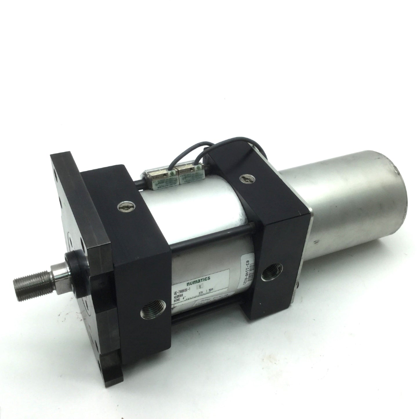 Used Numatics WE-708666-1 Double Ended Cylinder Bore: 4" Stroke: 1.5" Rod: 1" SH6-021