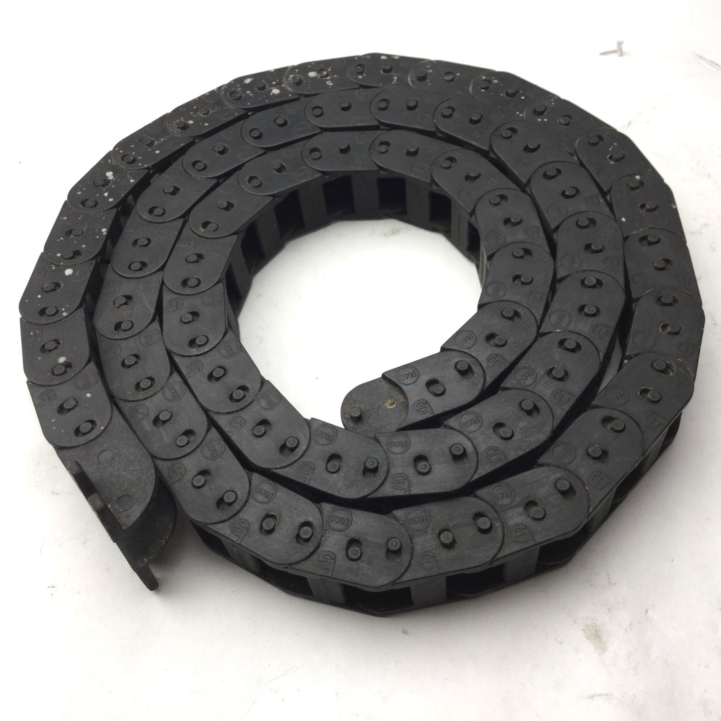 Used Igus R40 Energy Chain, 55 Links Long, 11/16" Wide, 9/16" Height, 40" Length