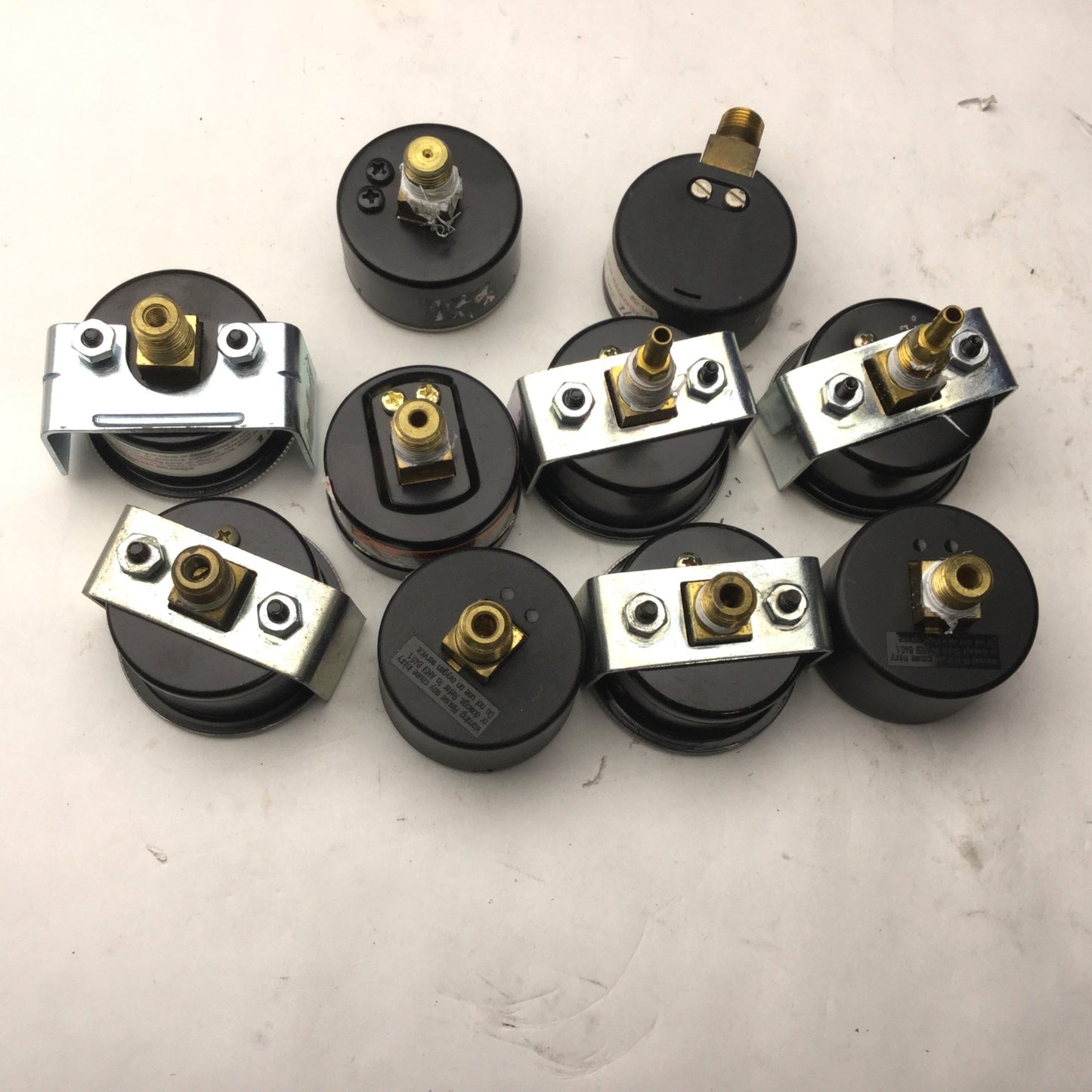 Used Lot of 10 Miscellaneous Pressure Gauges, 1/8" NPT, Range: 0-100 PSI