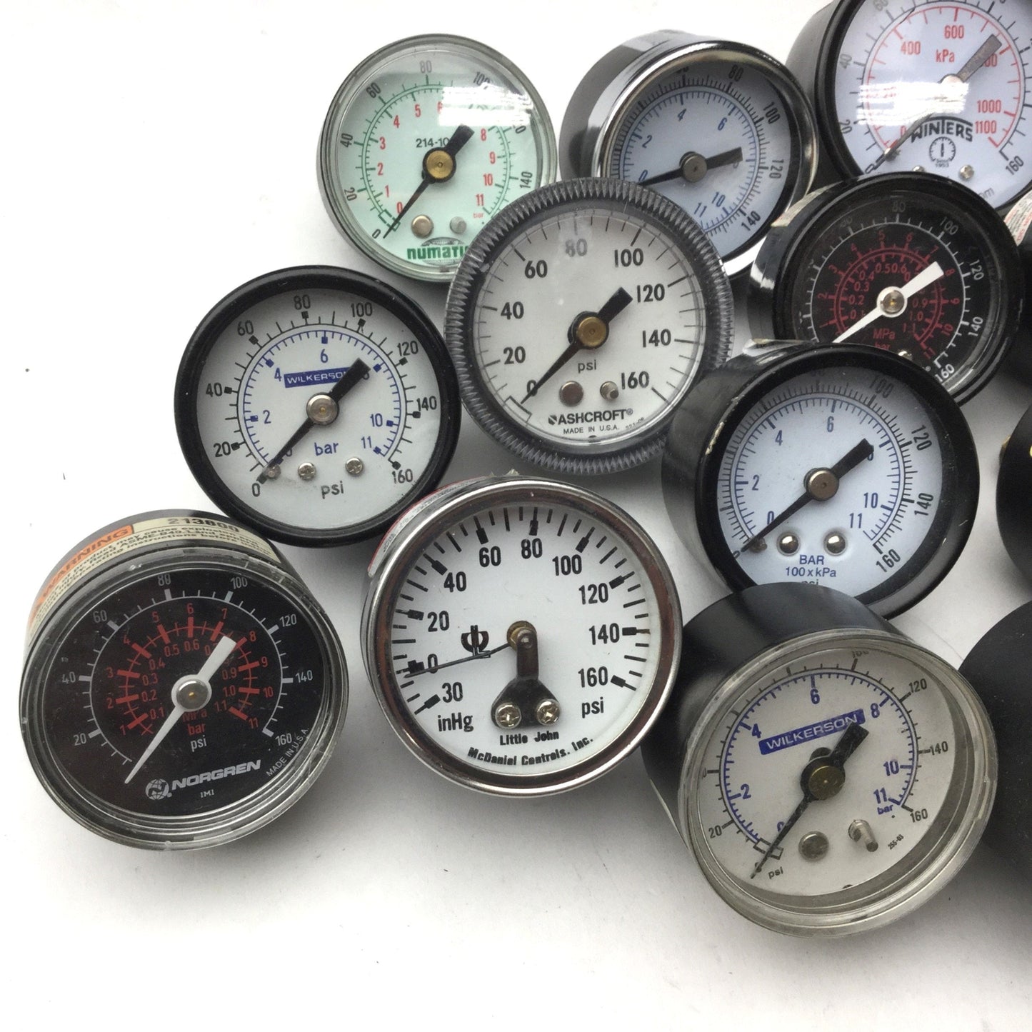Used Lot of 14 Miscellaneous Pressure Gauges, 1/8" NPT, Range: 0-160 PSI