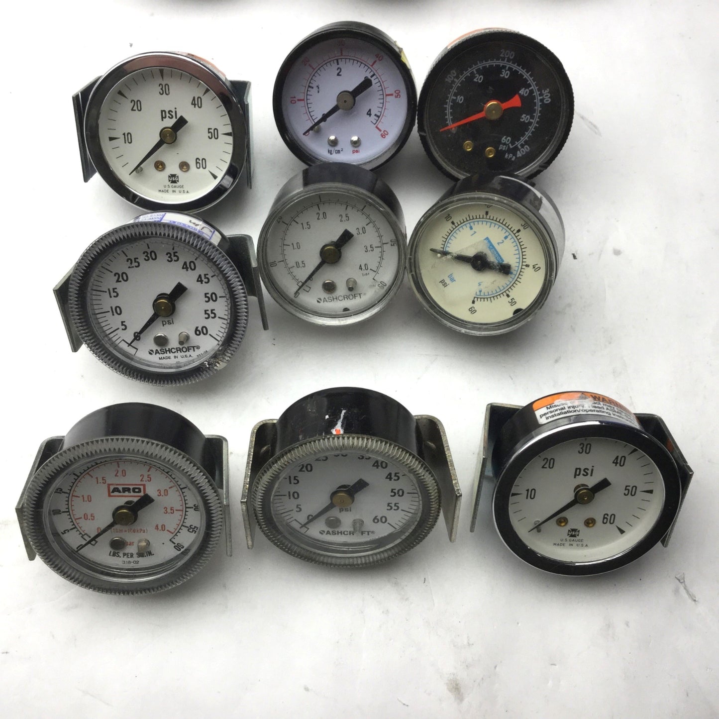 Used Lot of 12 Miscellaneous Pressure Gauges, 9x 1/8" NPT, 3x 1/4" NPT, 0-60 PSI