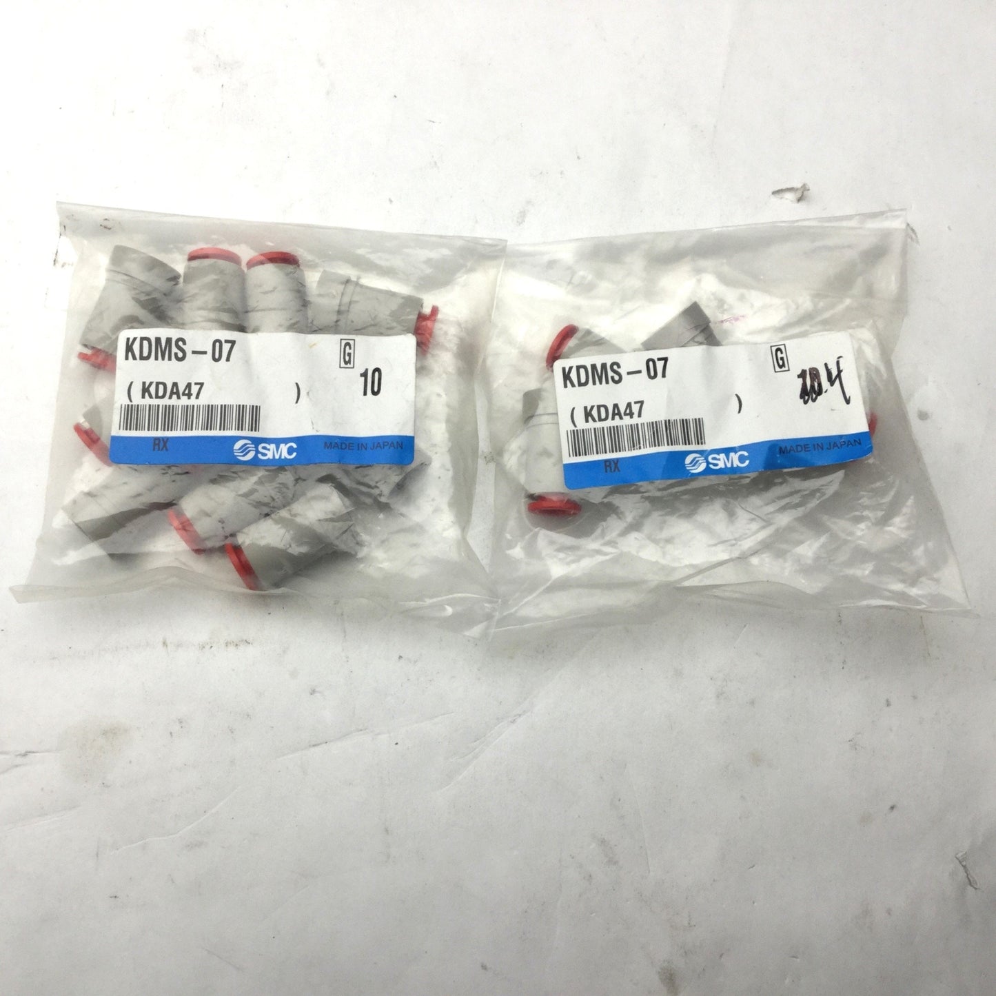 New – Open box 14 SMC KDMS-07 Multi-Connectors, 1/4", One-Touch Connections