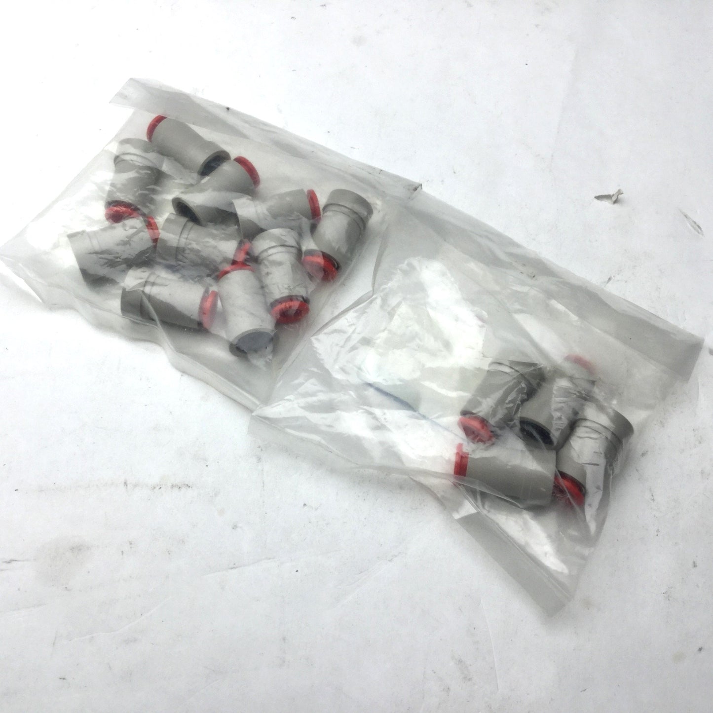 New – Open box 14 SMC KDMS-07 Multi-Connectors, 1/4", One-Touch Connections