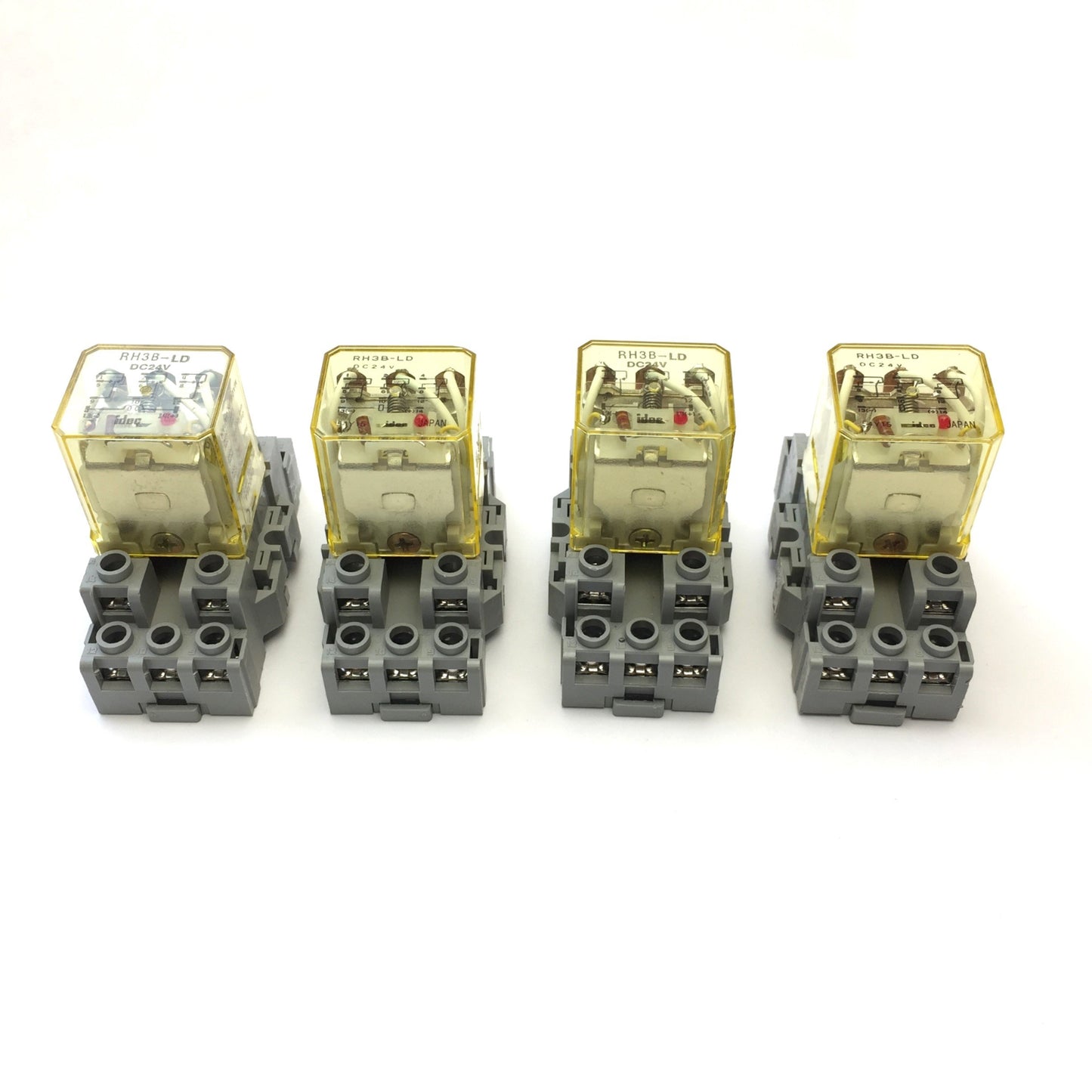 Used Lot of 4 Idec RH3B-LD Ice Cube Relays w/ SH3B-05C Socket, 10 Amp, 24VDC Coil