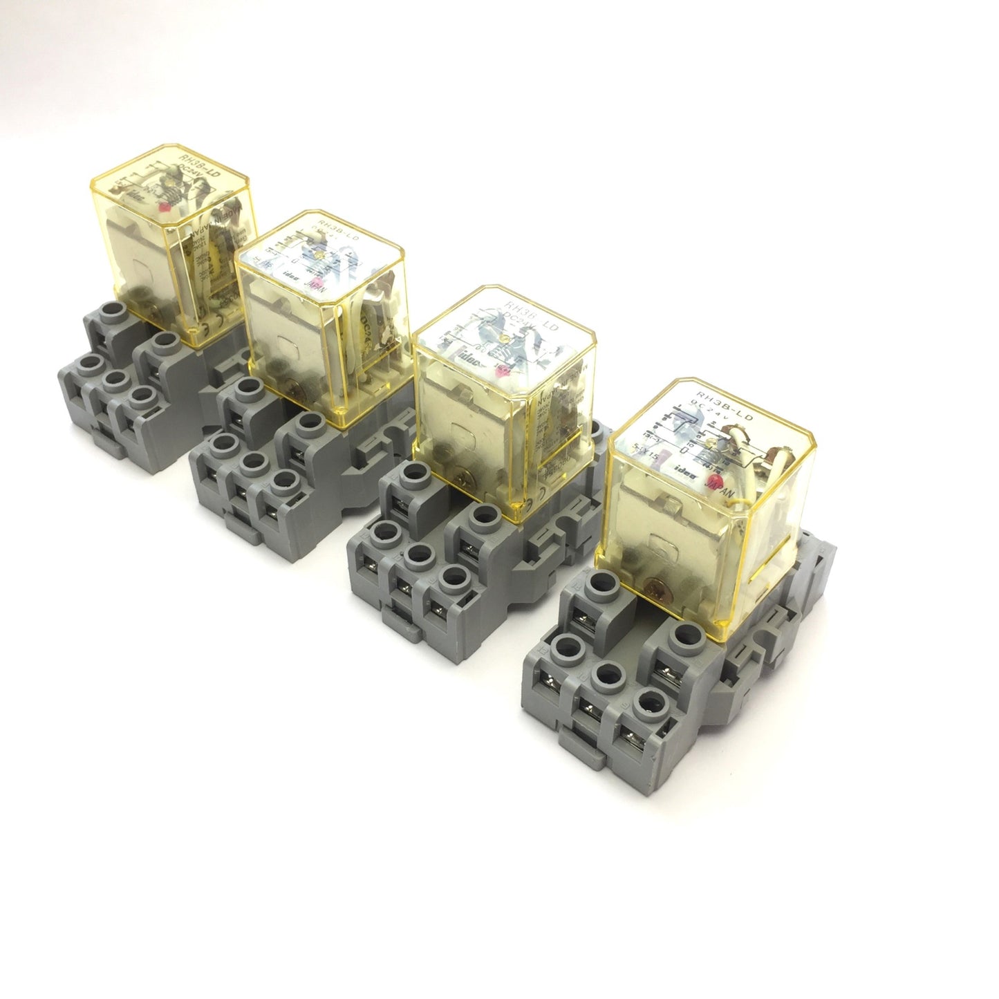 Used Lot of 4 Idec RH3B-LD Ice Cube Relays w/ SH3B-05C Socket, 10 Amp, 24VDC Coil