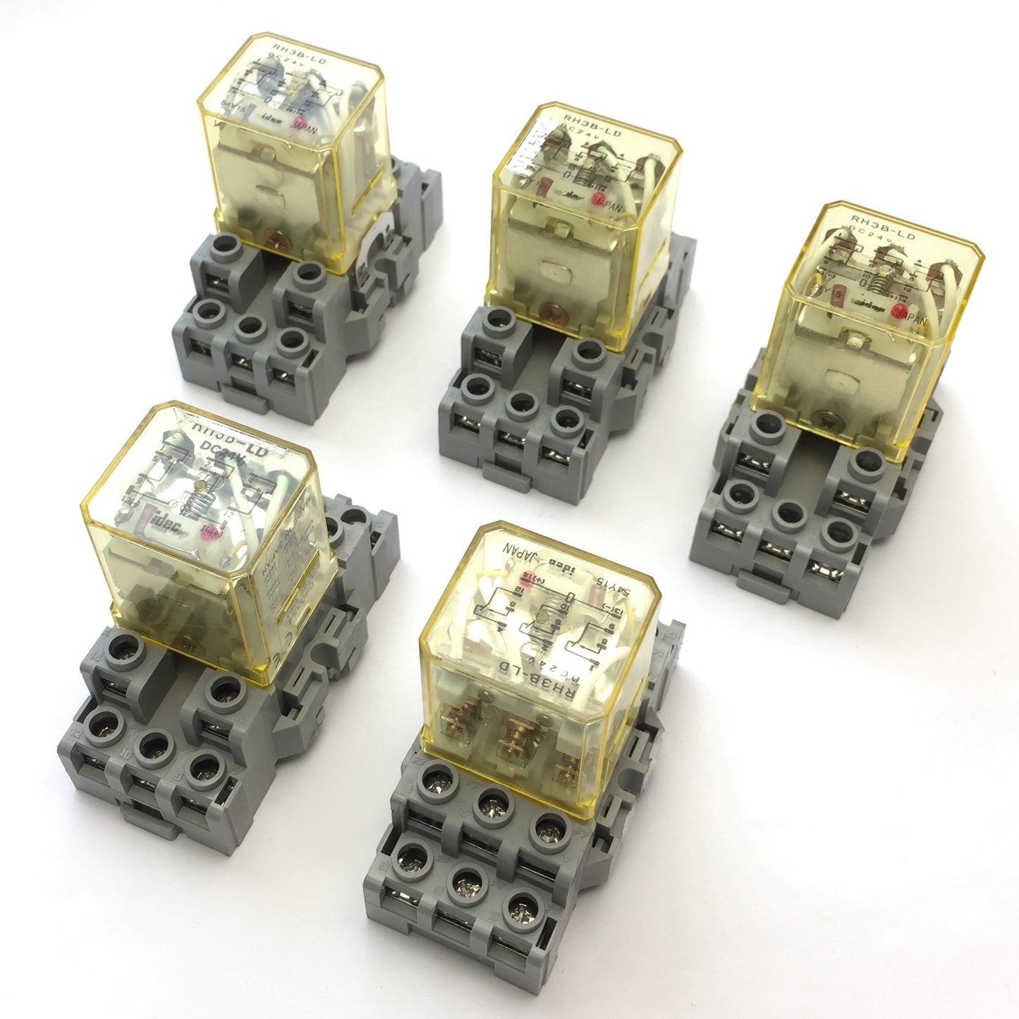 Used Lot of 5 Idec RH3B-LD Ice Cube Relays w/ SH3B-05C Socket, 10 Amp, 24VDC Coil
